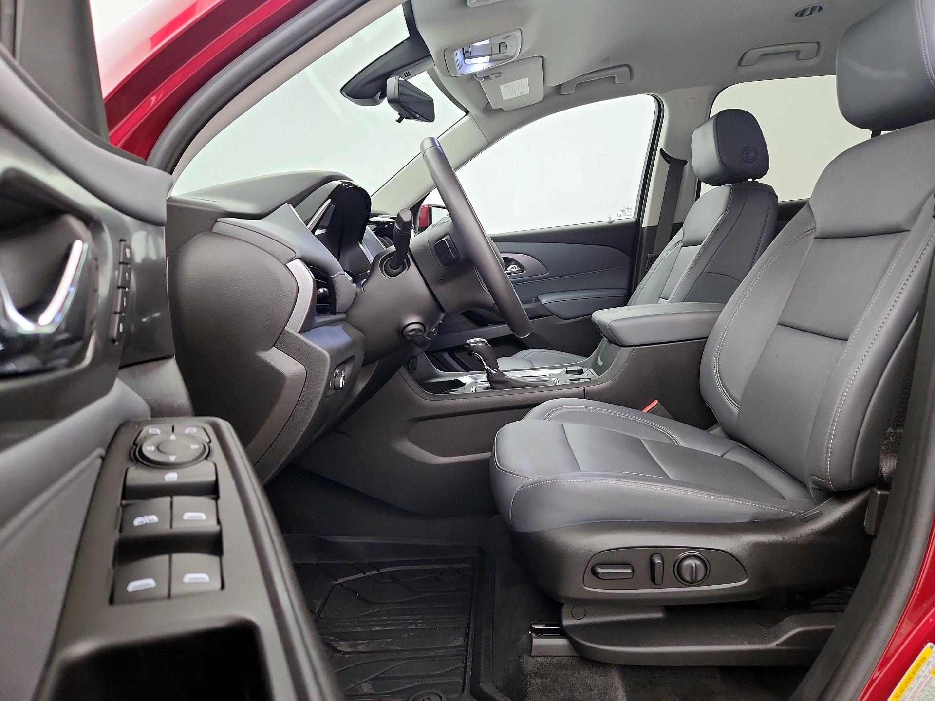 Thumbnail: 2019 Chevrolet Traverse - 11