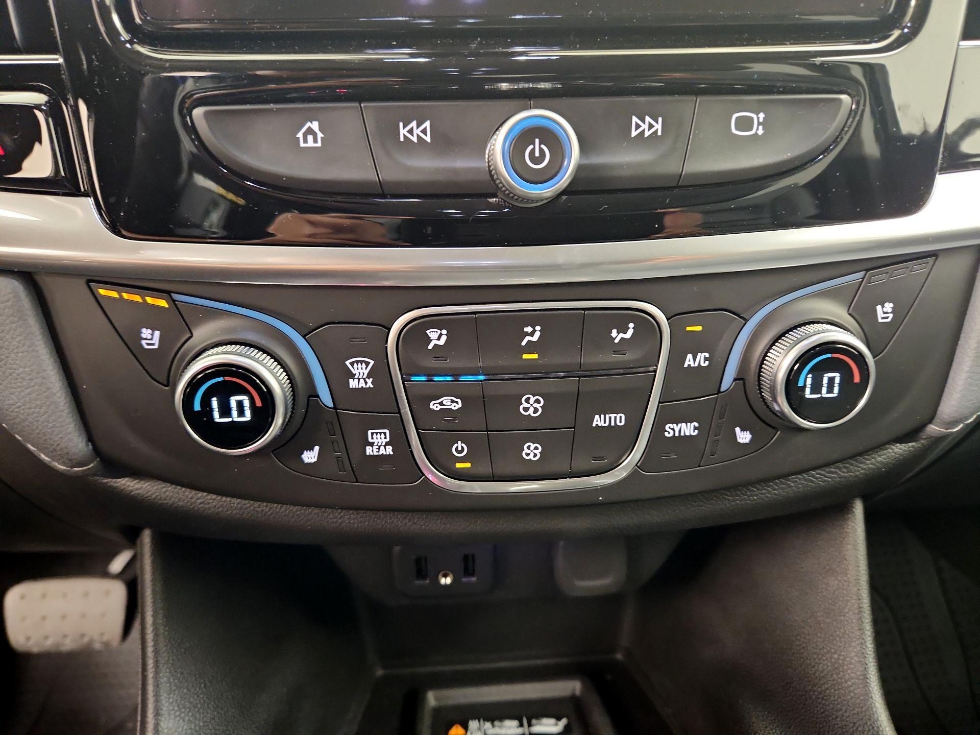 Thumbnail: 2019 Chevrolet Traverse - 17