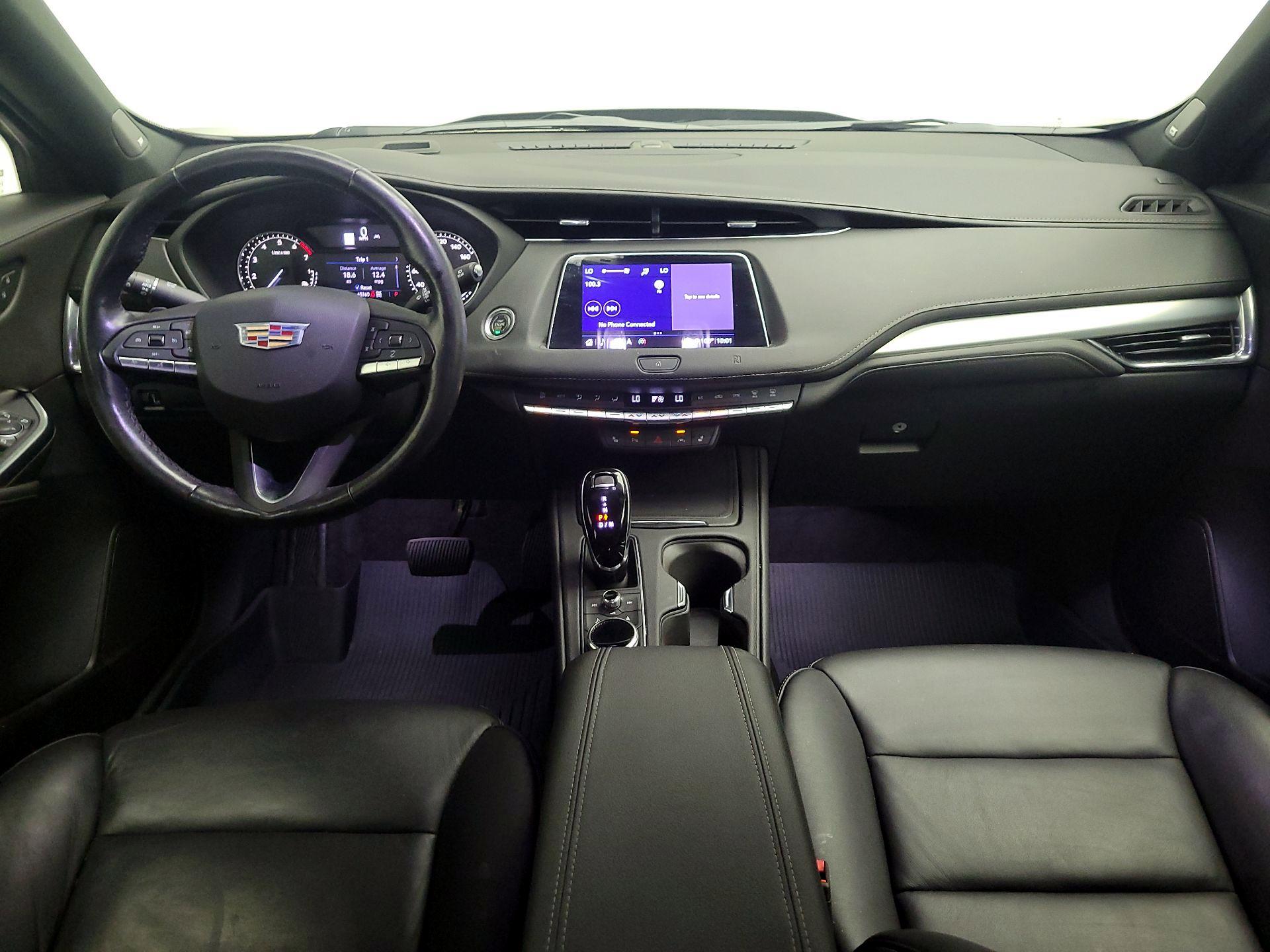 Thumbnail: 2020 Cadillac XT4 - 9