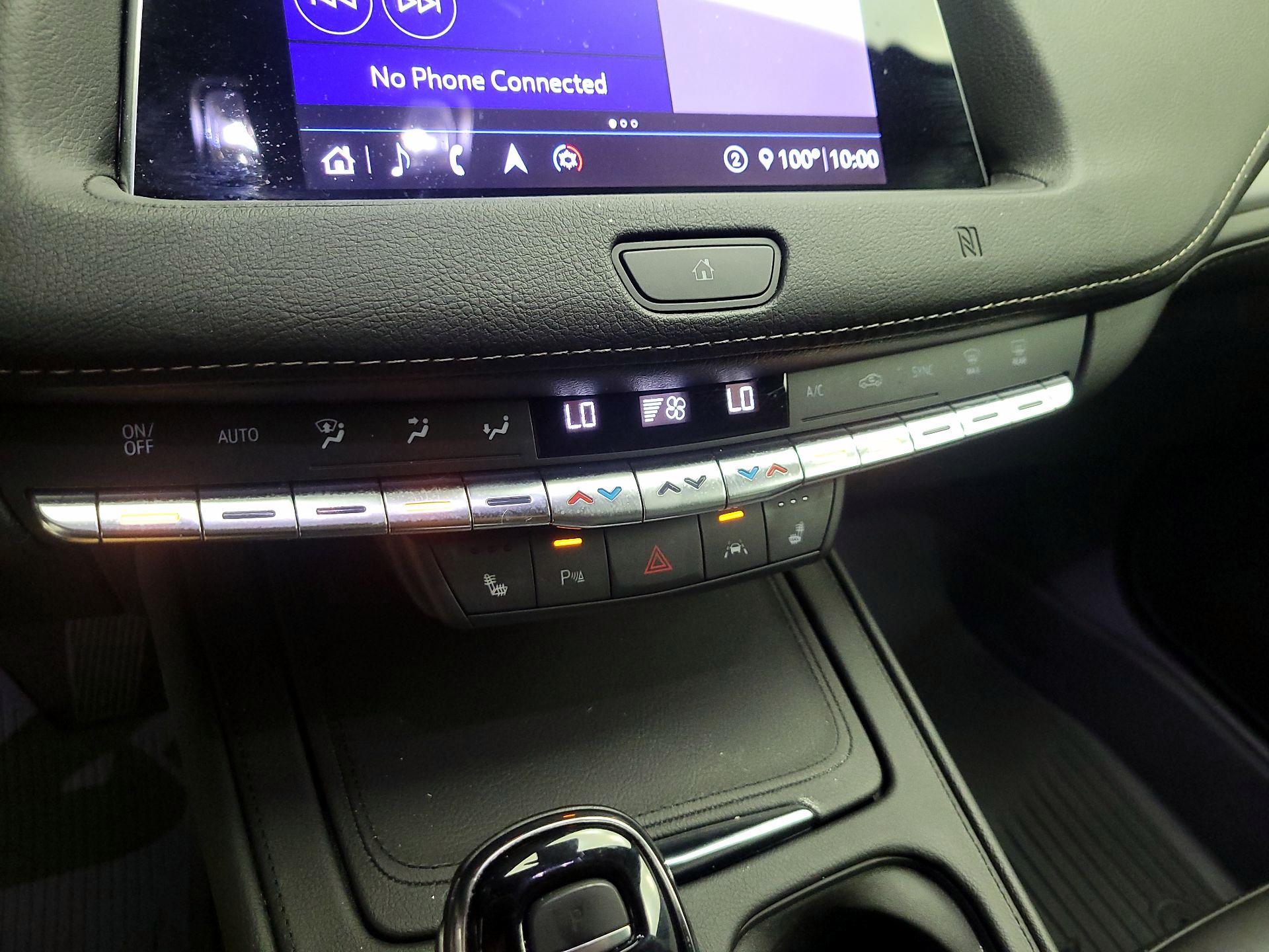 Thumbnail: 2020 Cadillac XT4 - 15