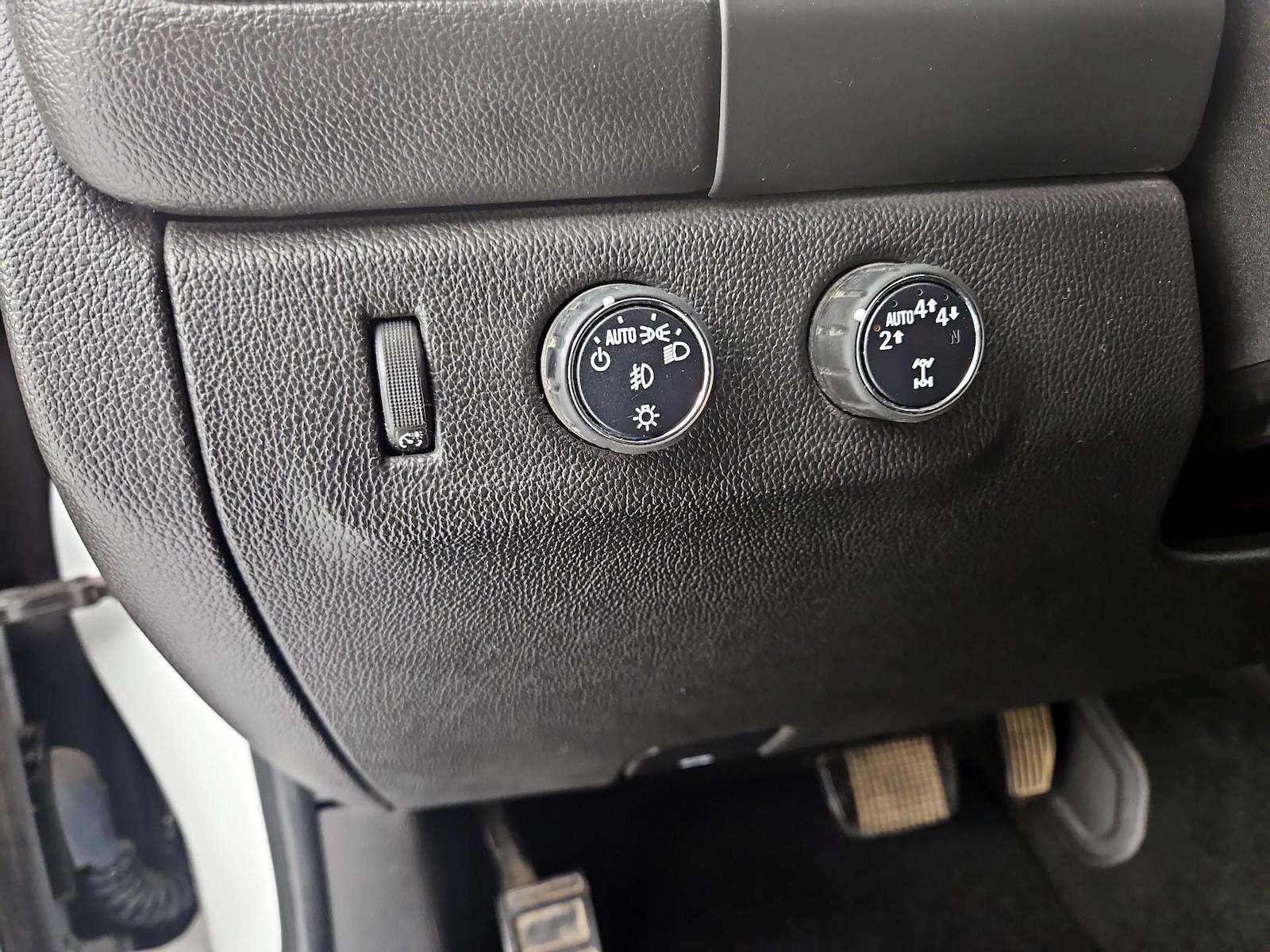 2018 GMC Canyon SLE - Photo 14