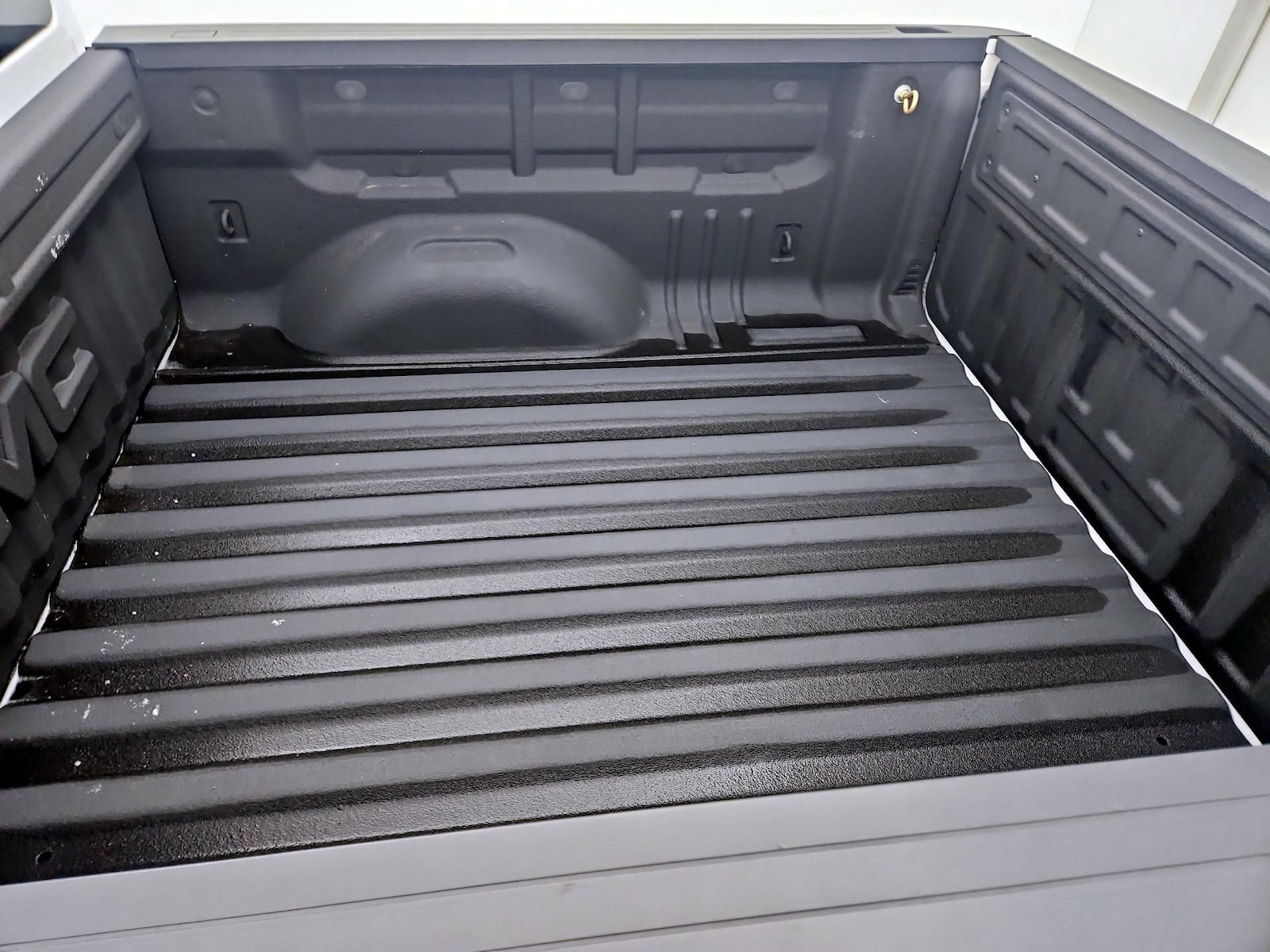 2018 GMC Canyon SLE - Photo 21