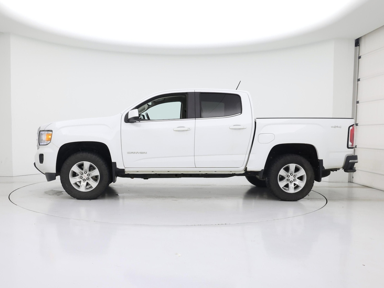 2018 GMC Canyon SLE - Photo 4