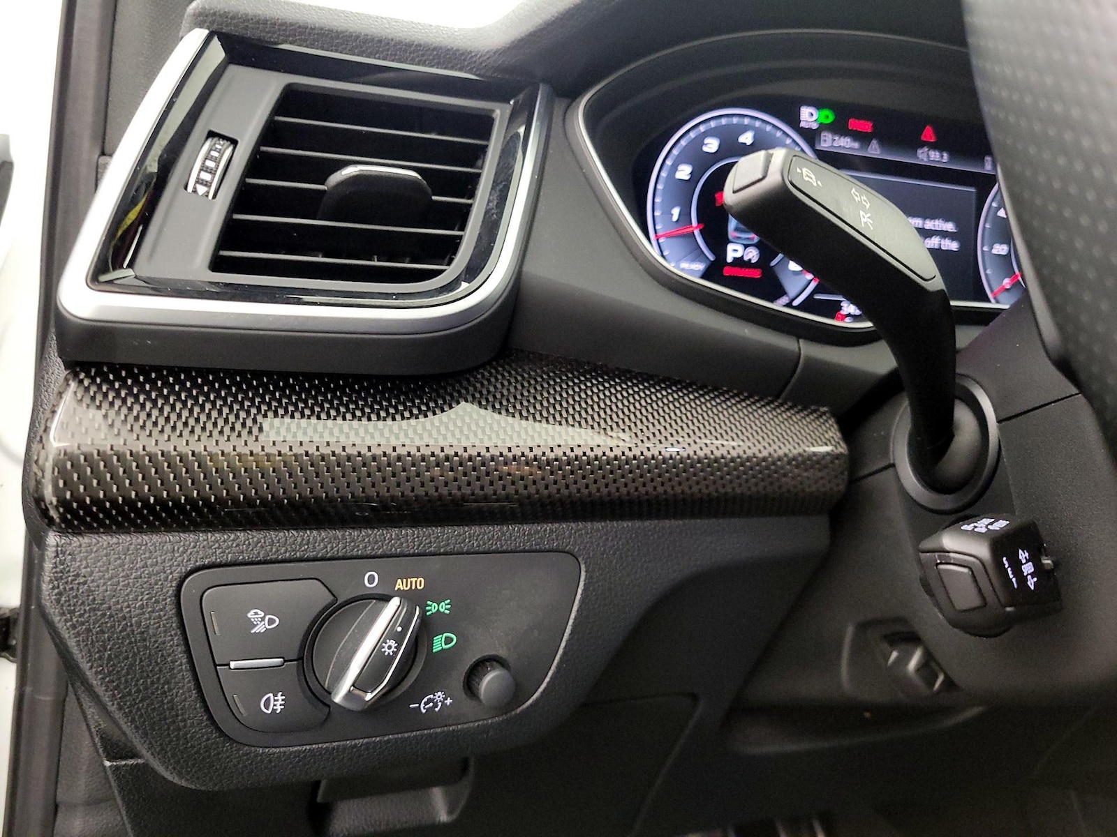 2024 Audi SQ5 Premium Plus - Photo 14