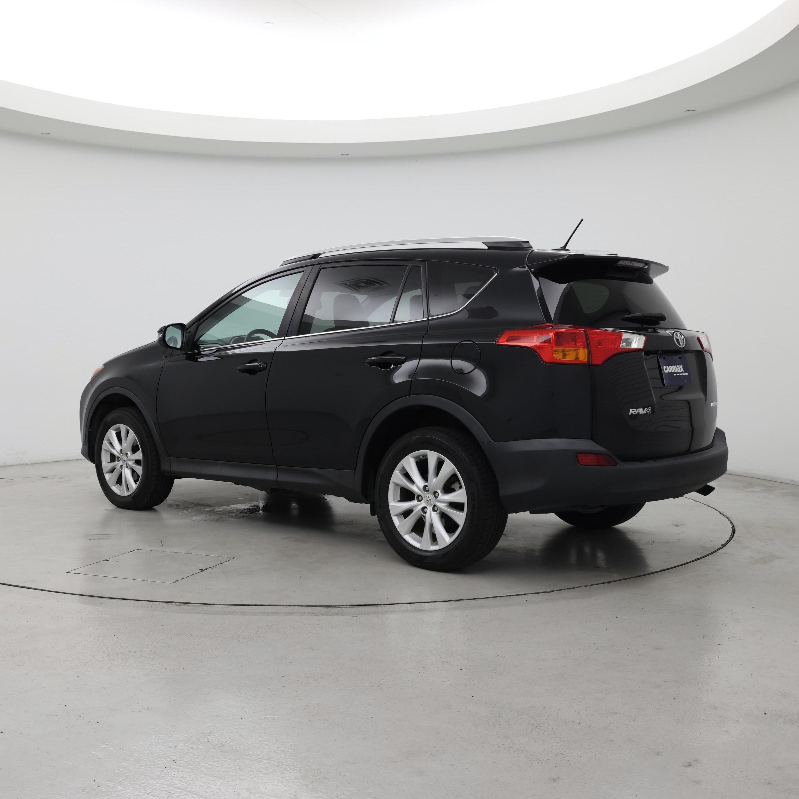 Thumbnail: 2015 Toyota RAV4 - 2