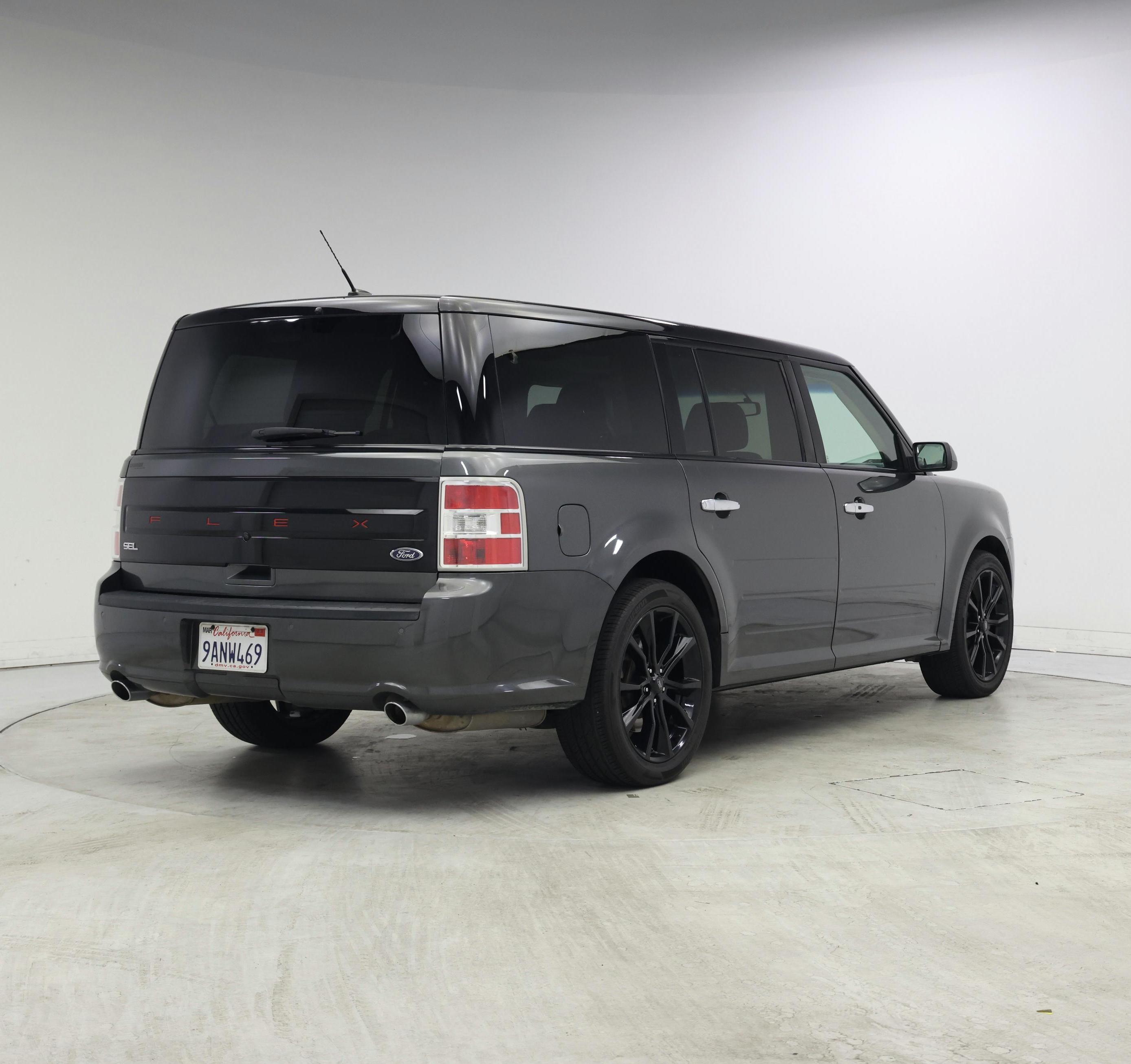Thumbnail: 2019 Ford Flex - 8