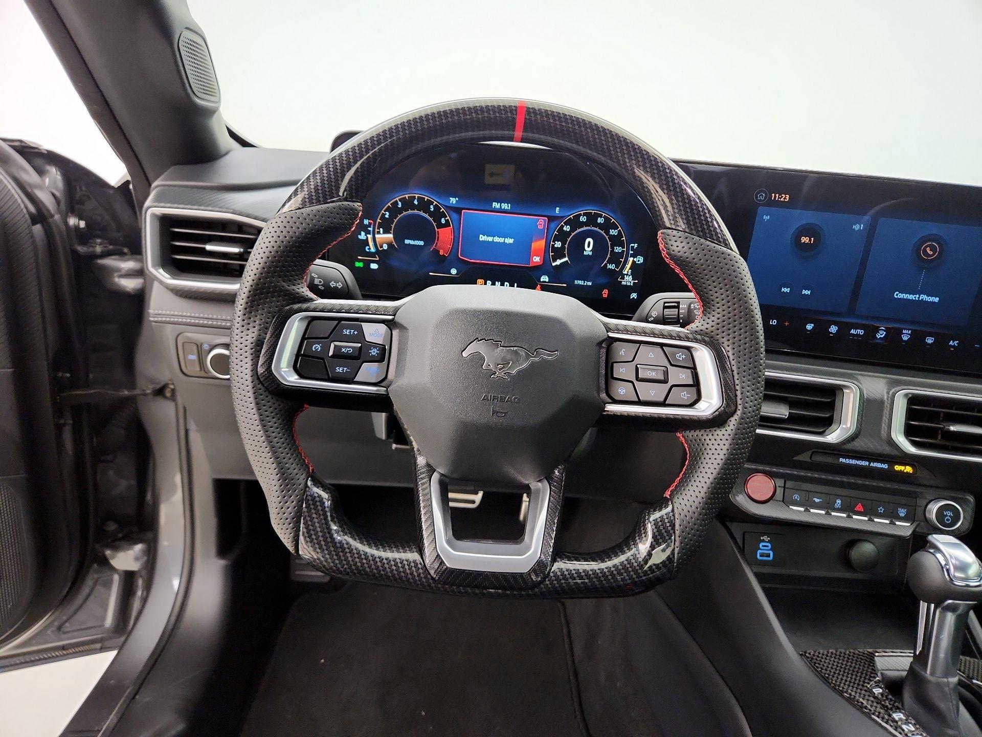 Thumbnail: 2025 Ford Mustang - 10