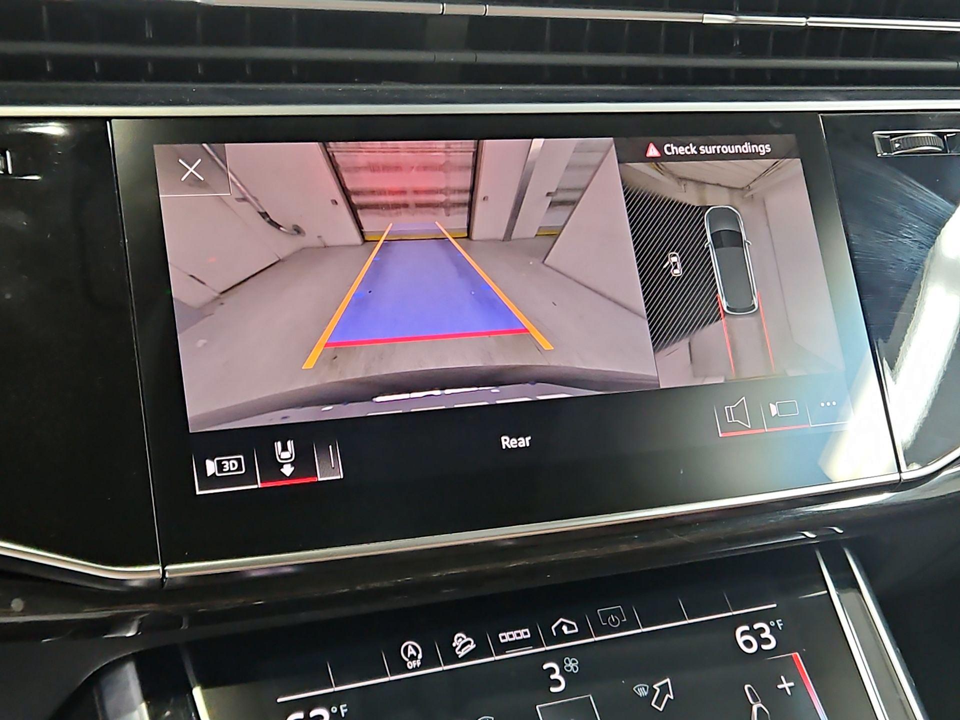 Thumbnail: 2021 Audi Q7 - 15