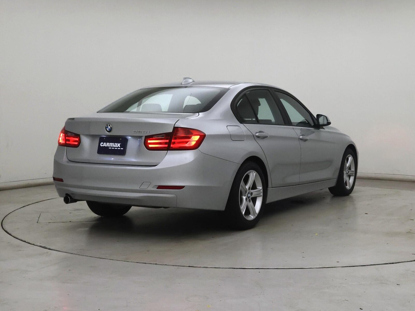 2014 BMW 3 Series 320i - Photo 9