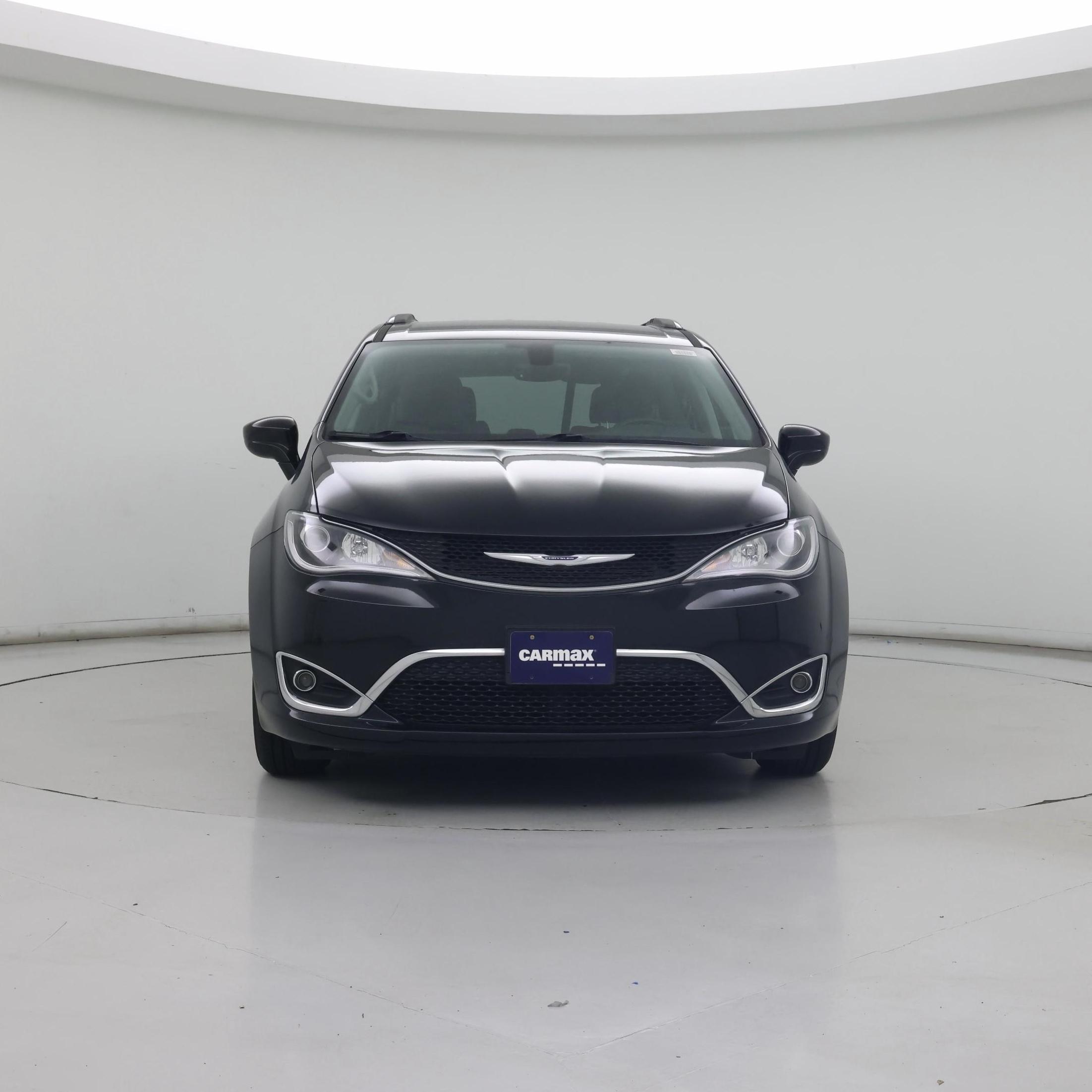 Thumbnail: 2019 Chrysler Pacifica - 5