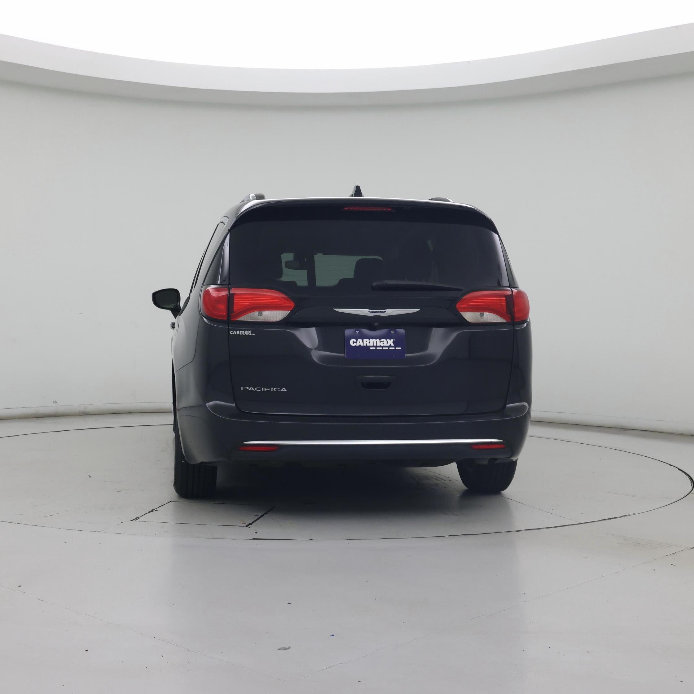 Thumbnail: 2019 Chrysler Pacifica - 6