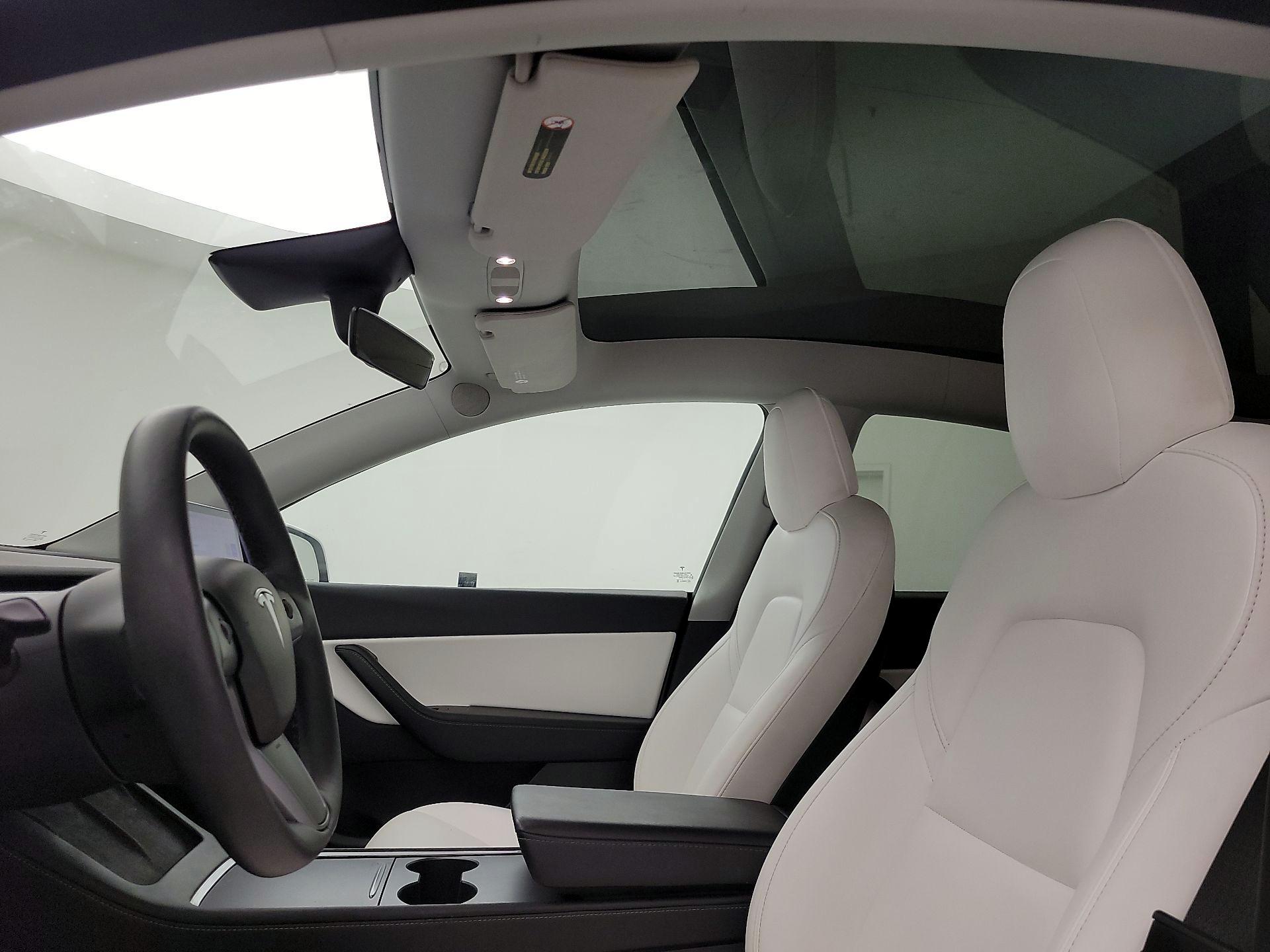 Thumbnail: 2021 Tesla Model Y - 18