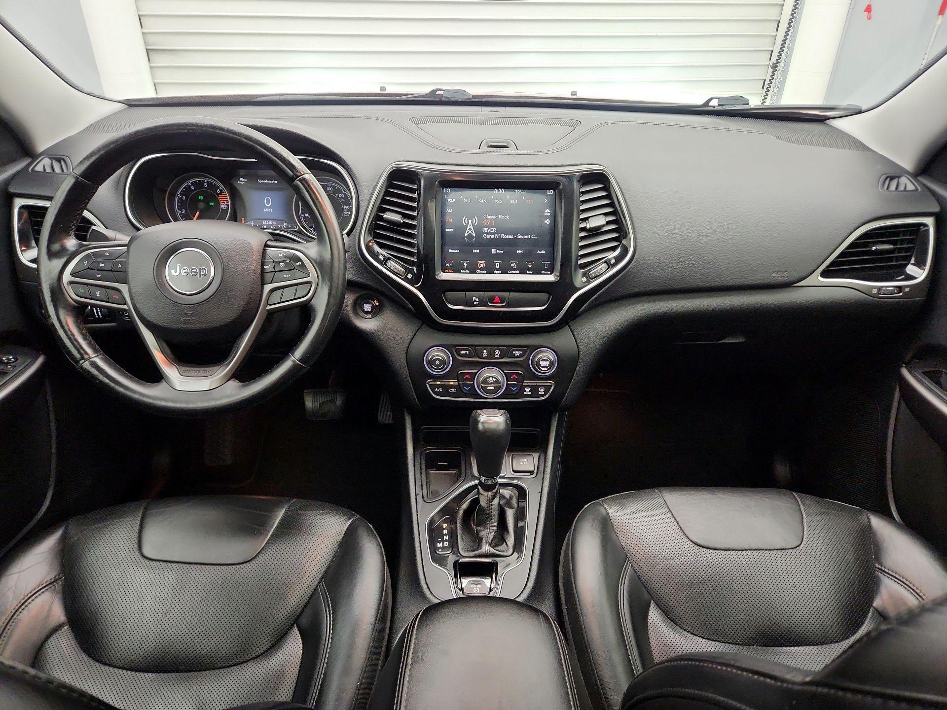 Thumbnail: 2019 Jeep Cherokee - 9