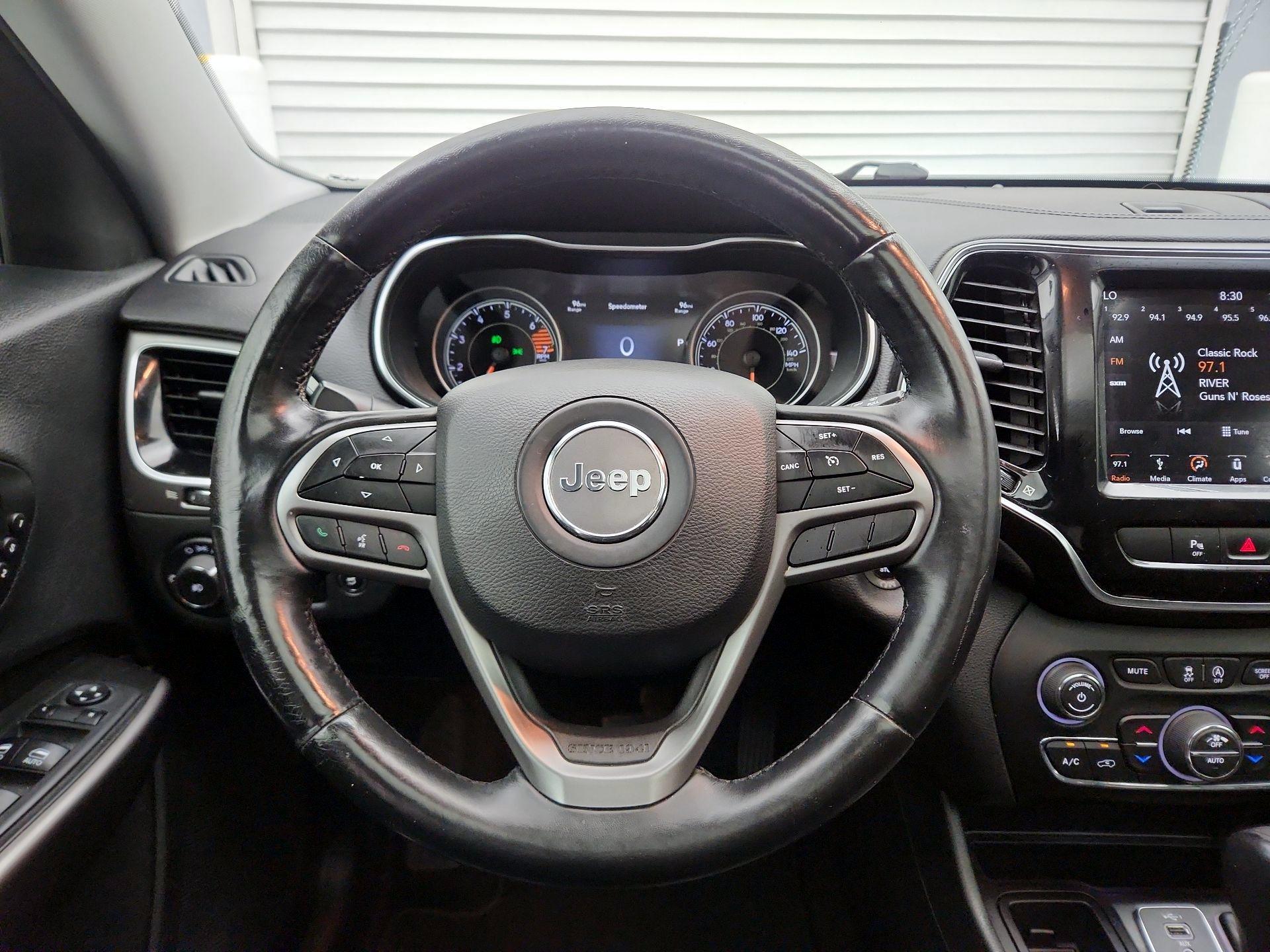 Thumbnail: 2019 Jeep Cherokee - 10