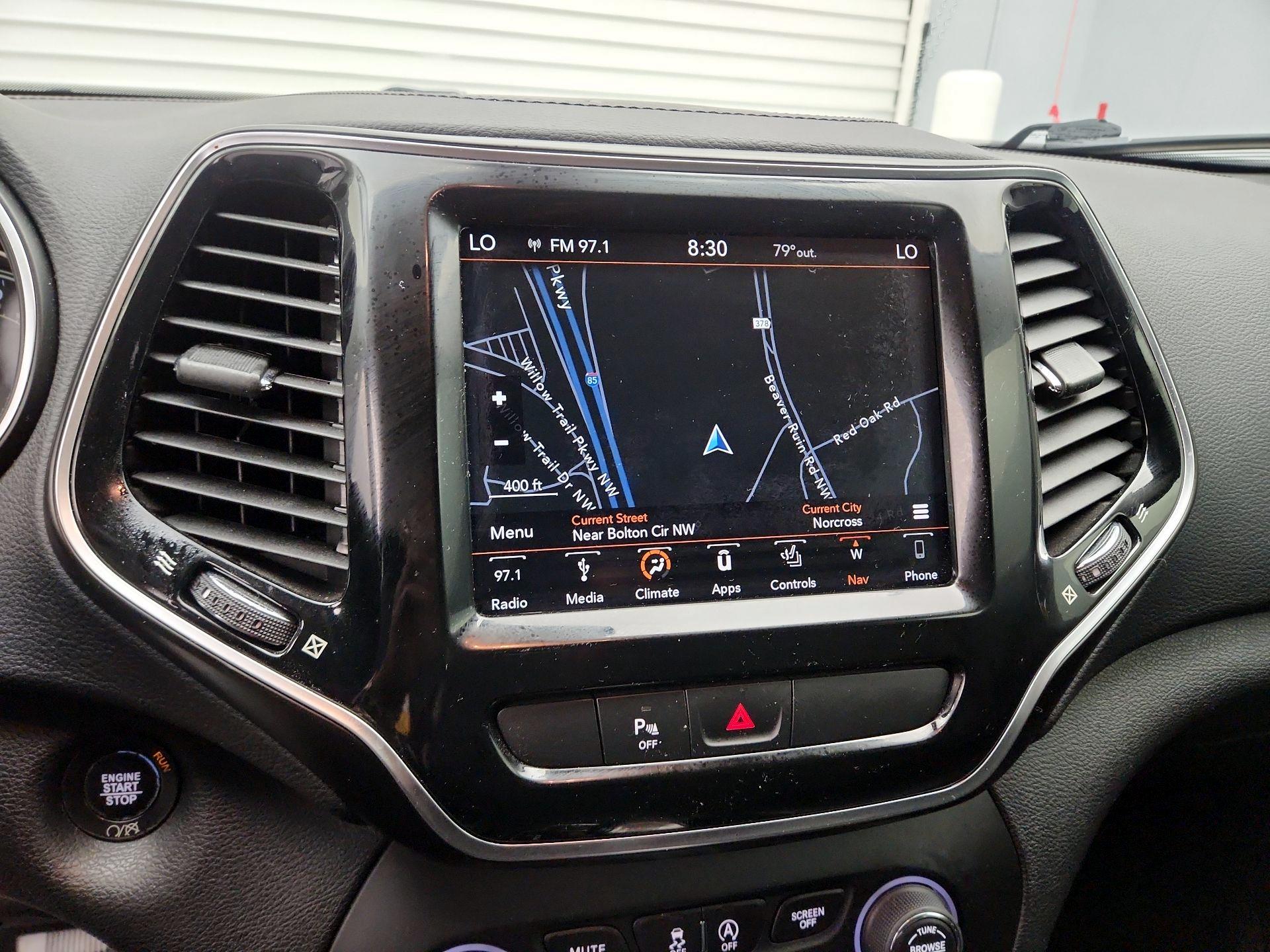 Thumbnail: 2019 Jeep Cherokee - 14
