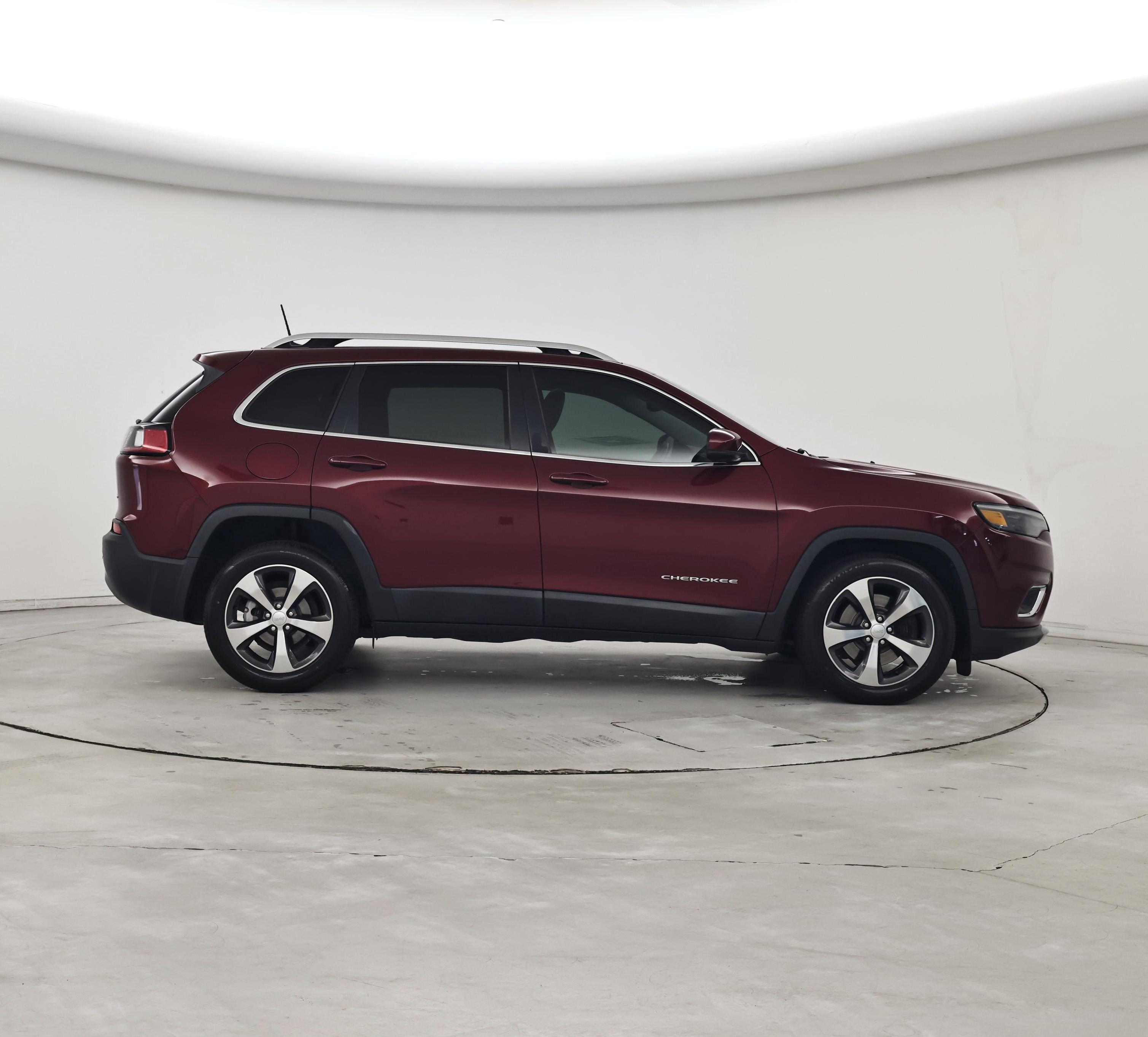 Thumbnail: 2019 Jeep Cherokee - 7