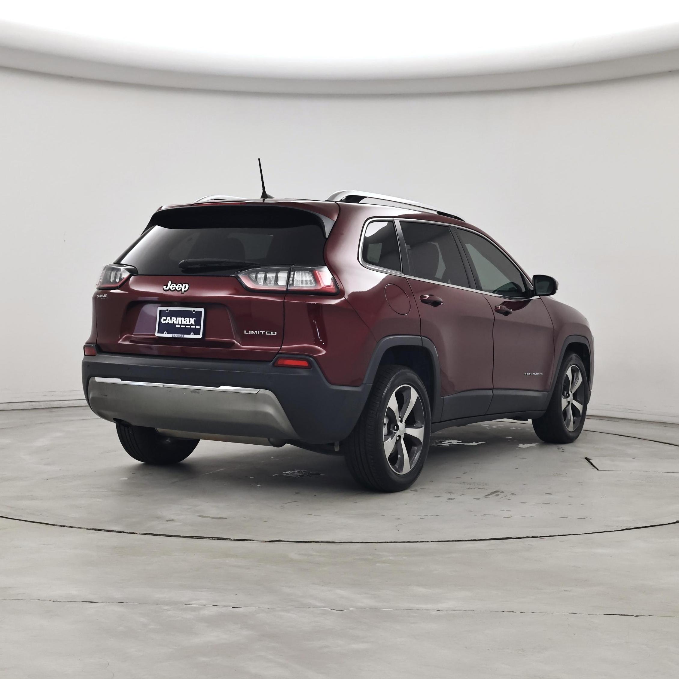 Thumbnail: 2019 Jeep Cherokee - 8