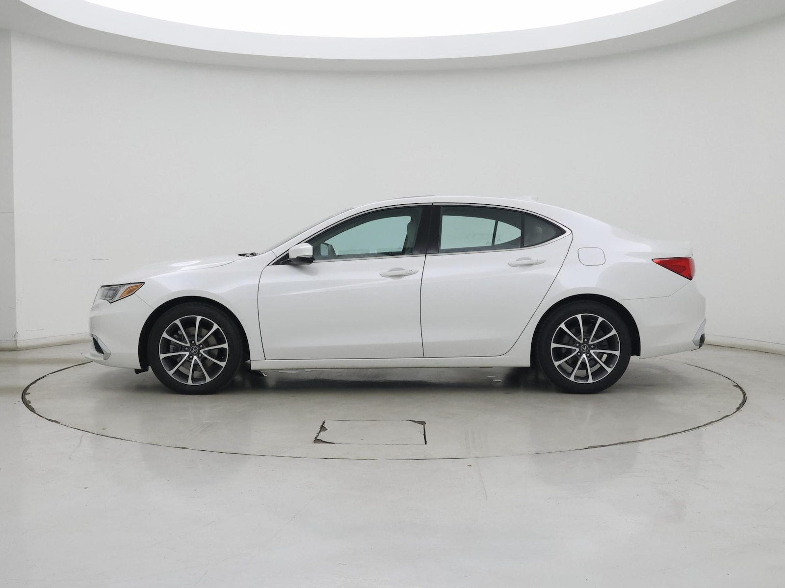 2019 Acura TLX Base - Photo 4