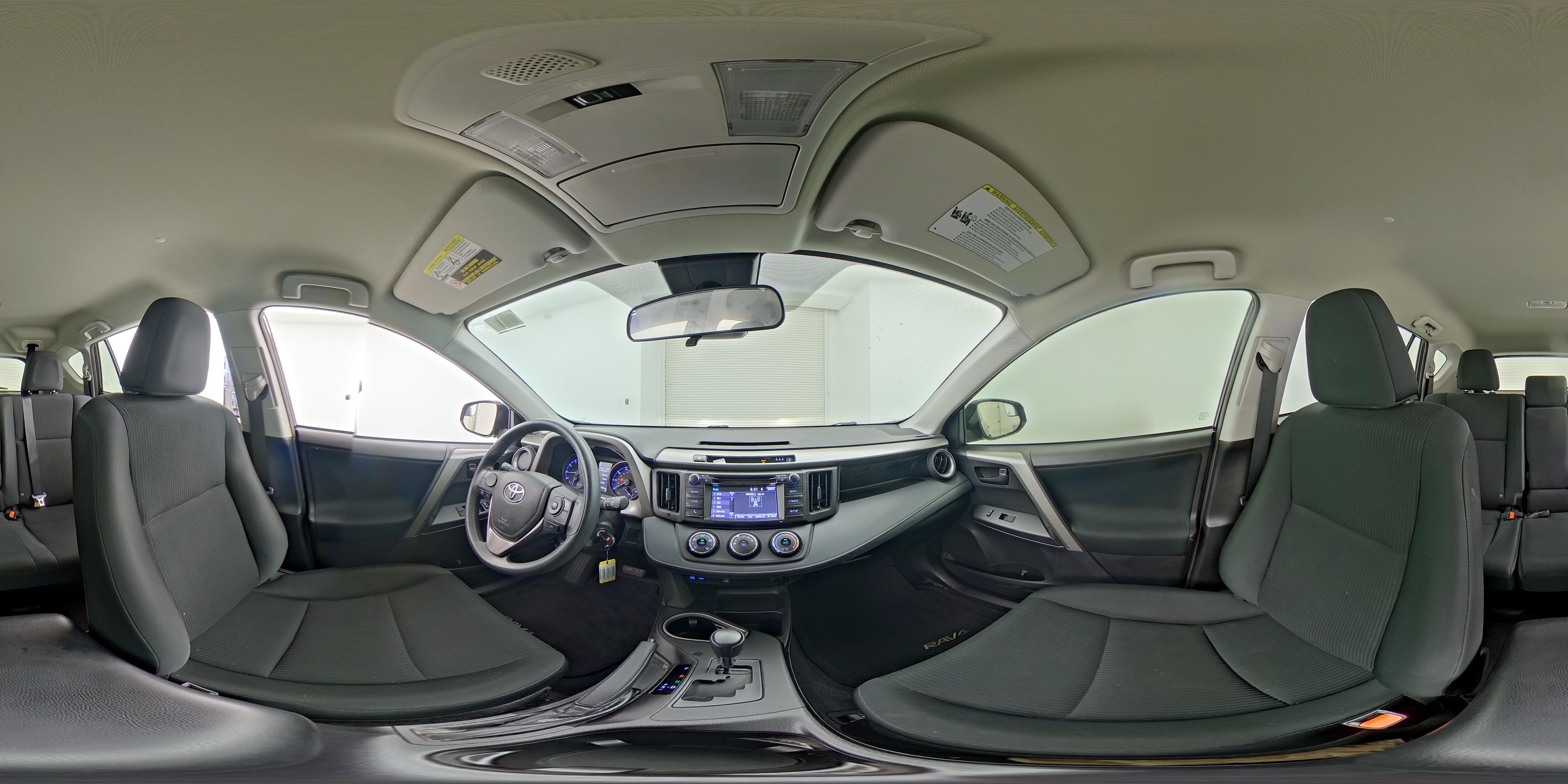 2018 Toyota RAV4 LE - Photo 24