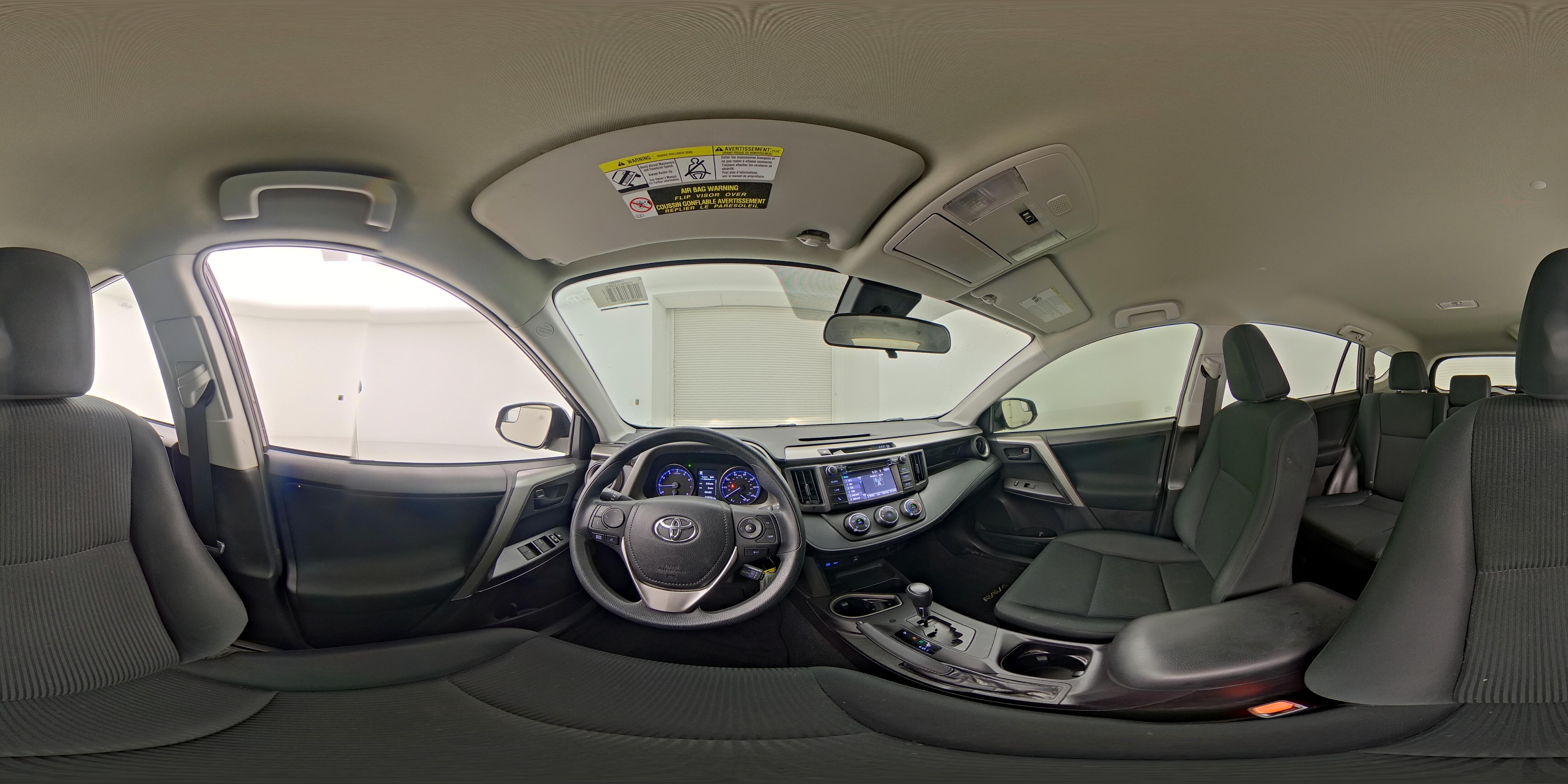2018 Toyota RAV4 LE - Photo 26