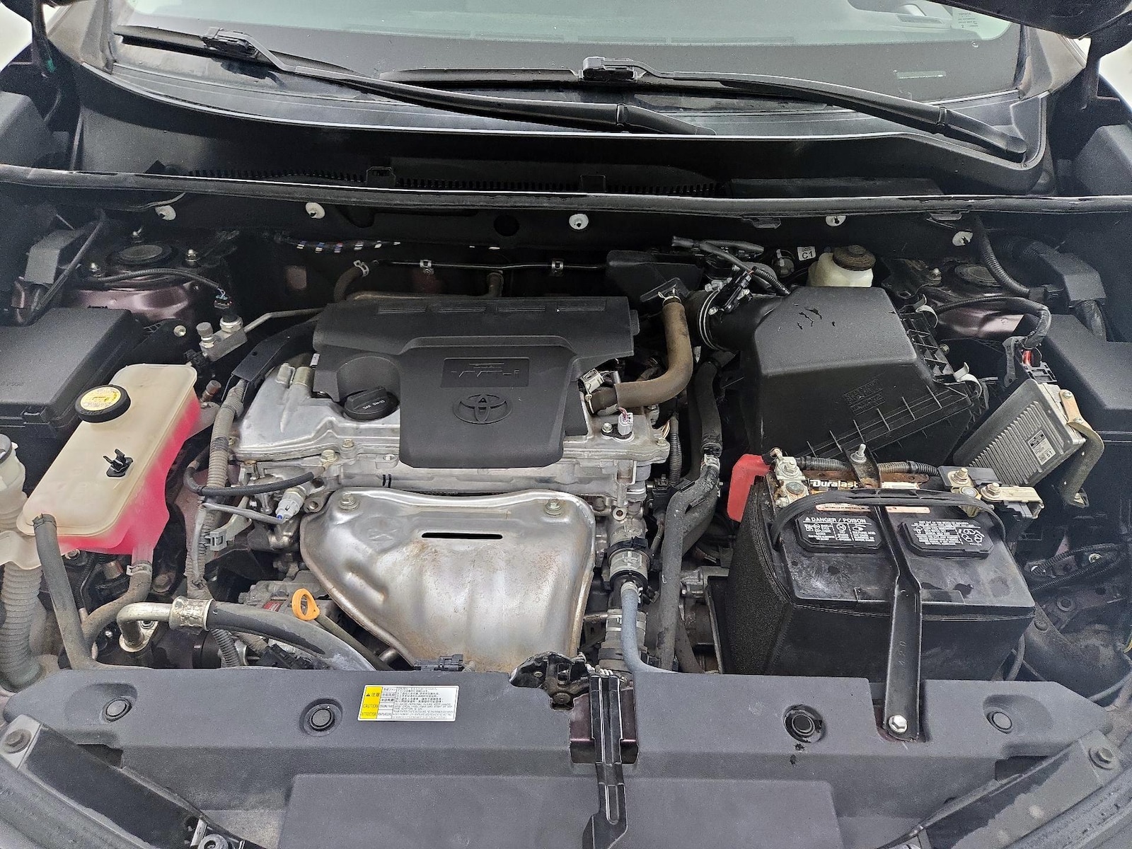 2018 Toyota RAV4 LE - Photo 22