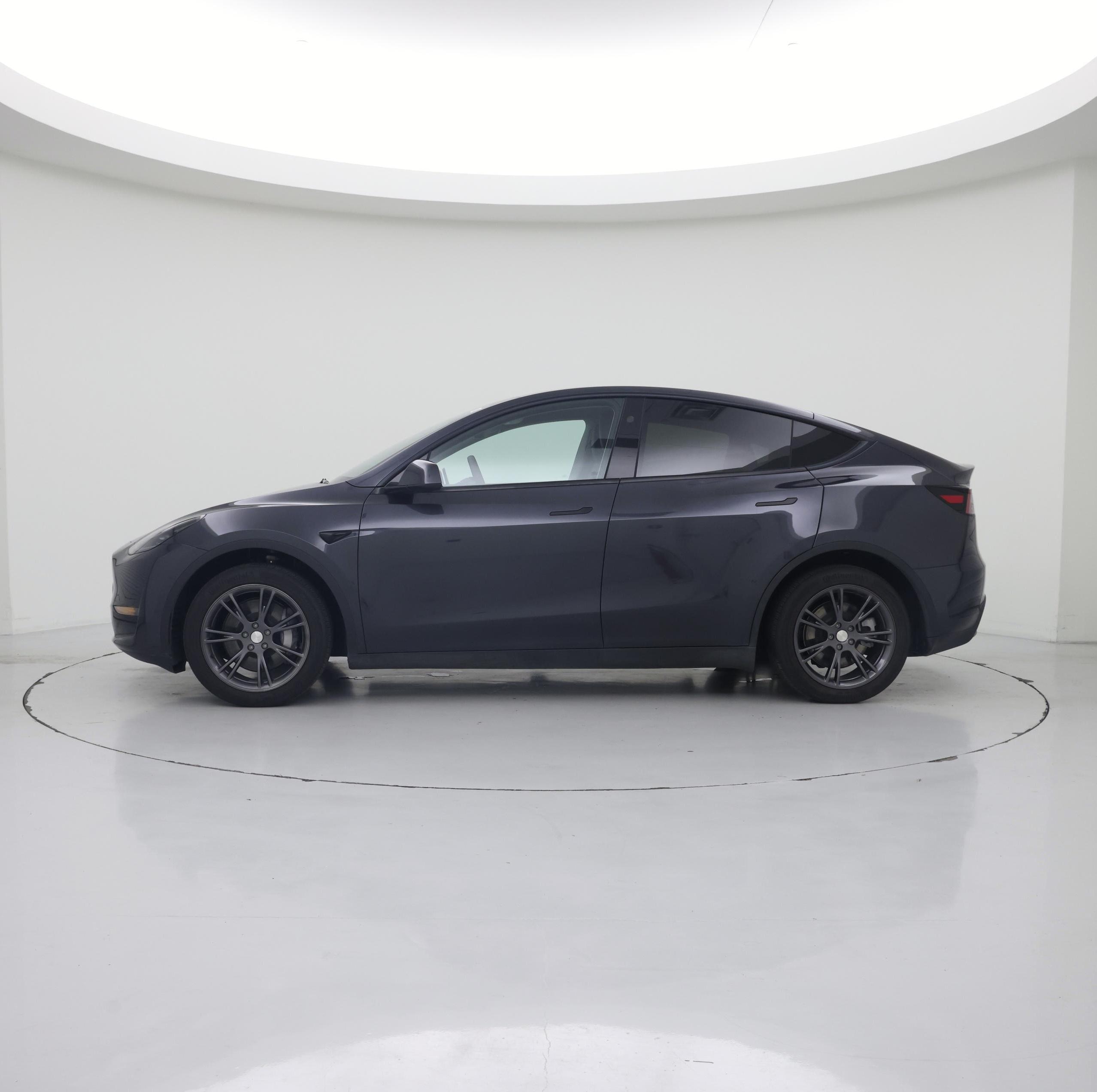Thumbnail: 2025 Tesla Model Y - 3