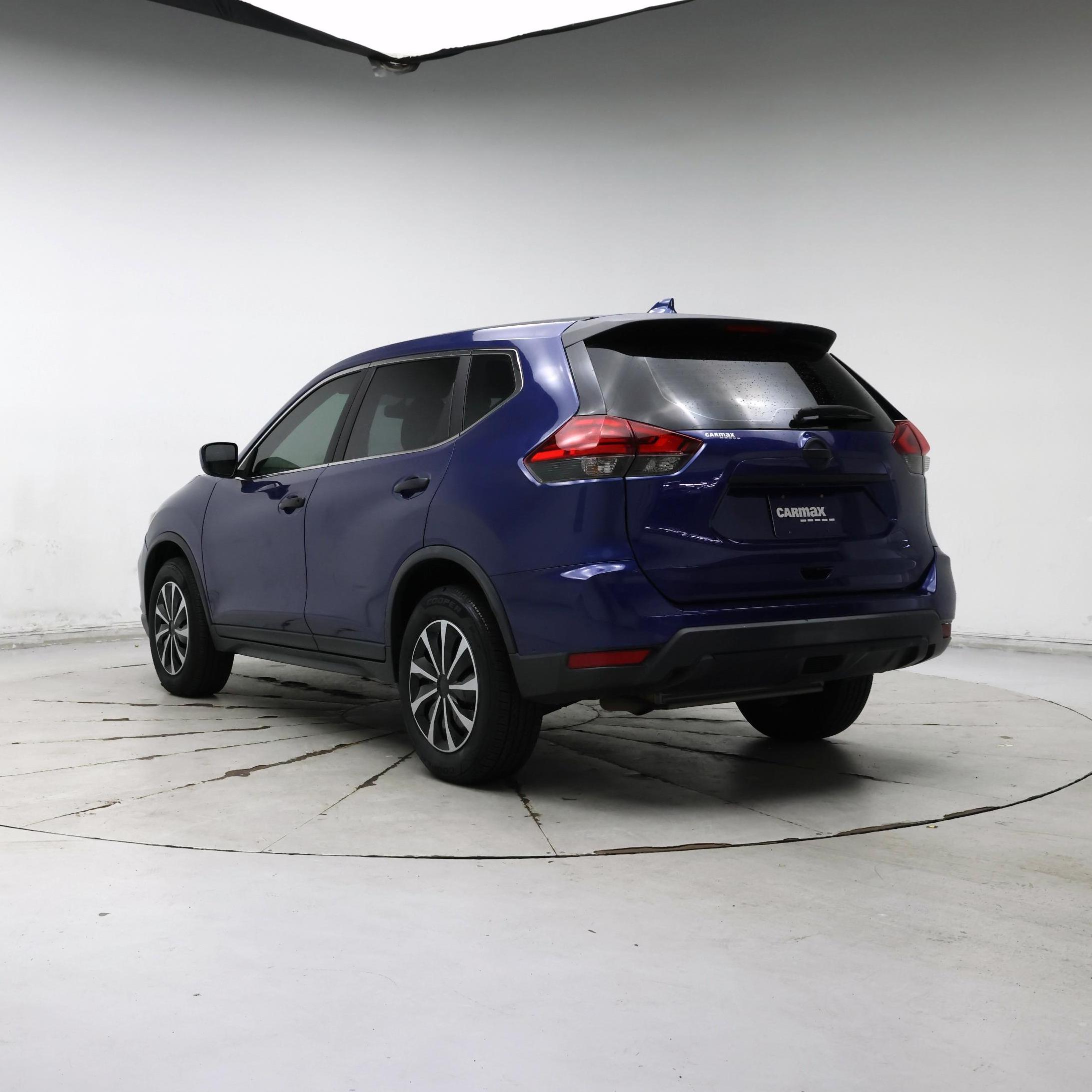 Thumbnail: 2017 Nissan Rogue - 2
