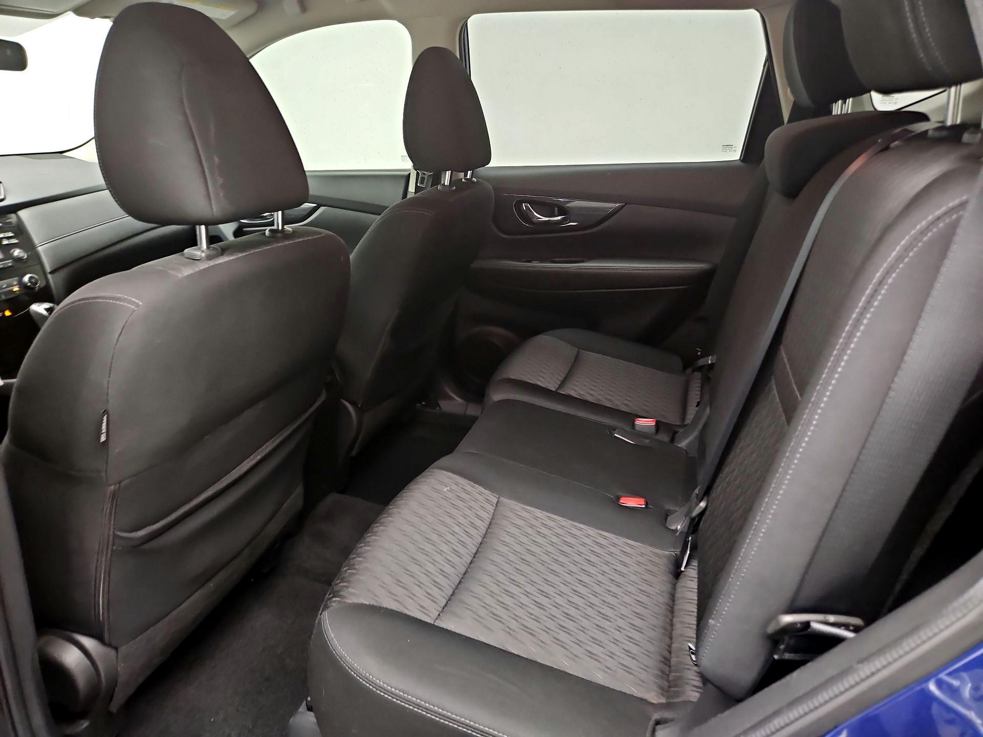 Thumbnail: 2017 Nissan Rogue - 19