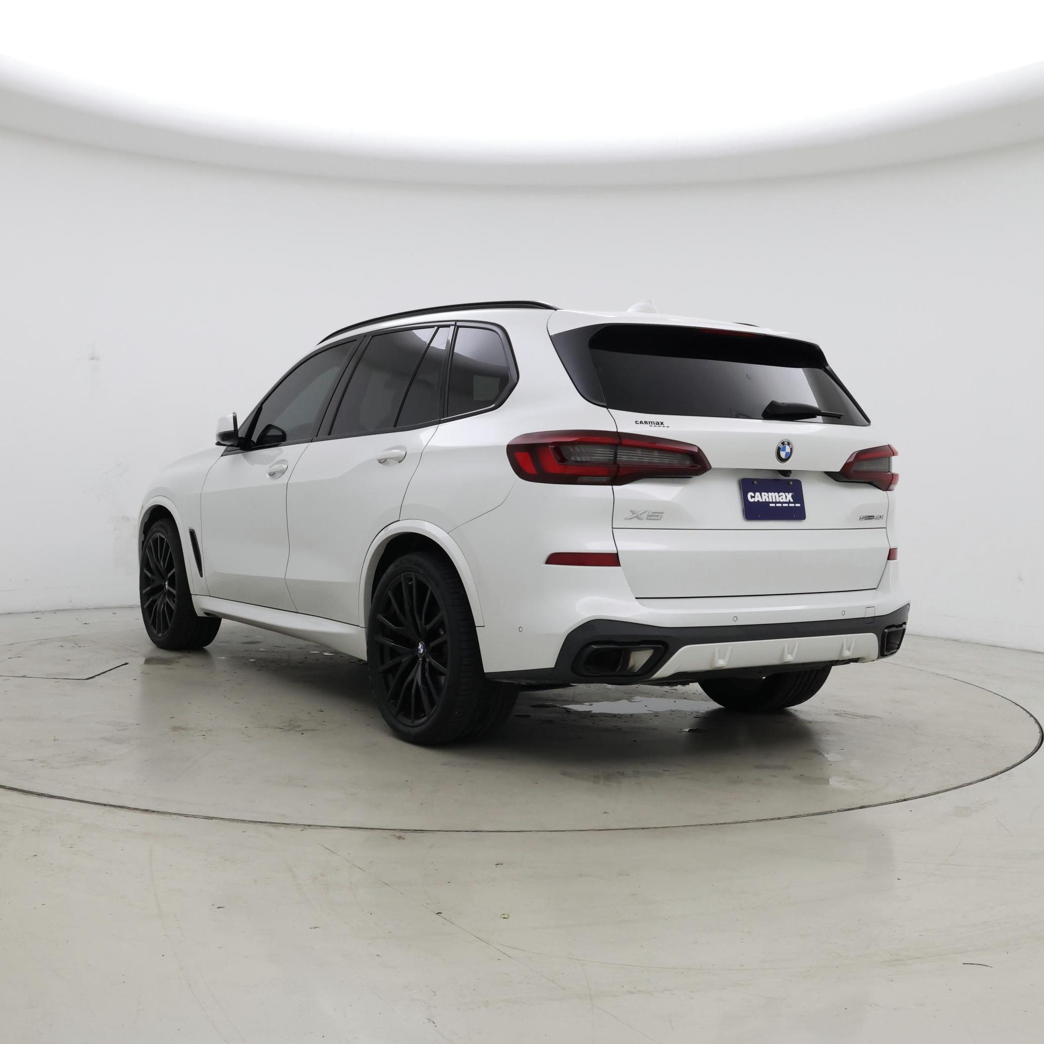 Thumbnail: 2023 BMW X5 - 2