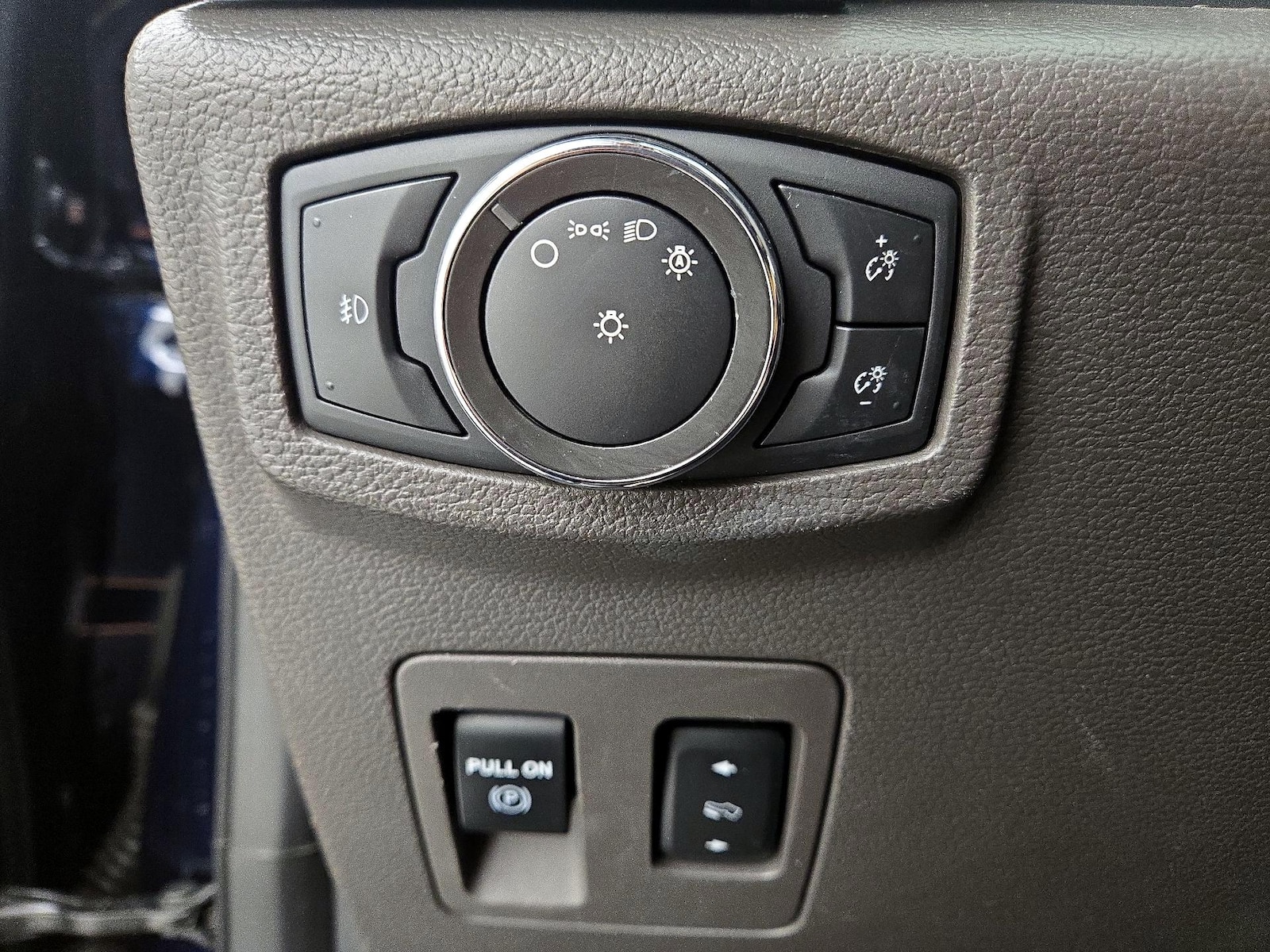 2021 Ford Expedition Limited - Photo 14