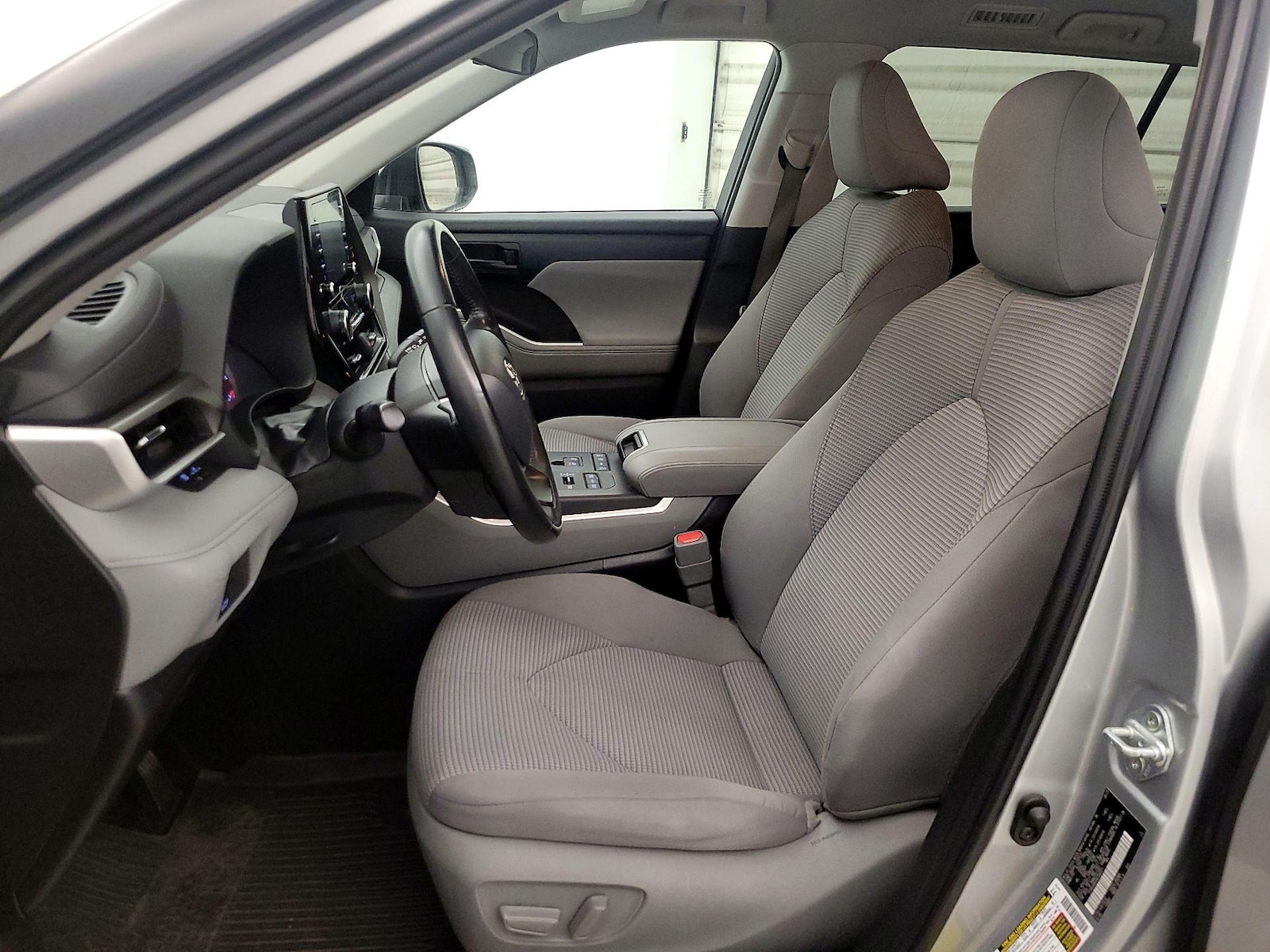 Power Seat(s) & Side Airbags