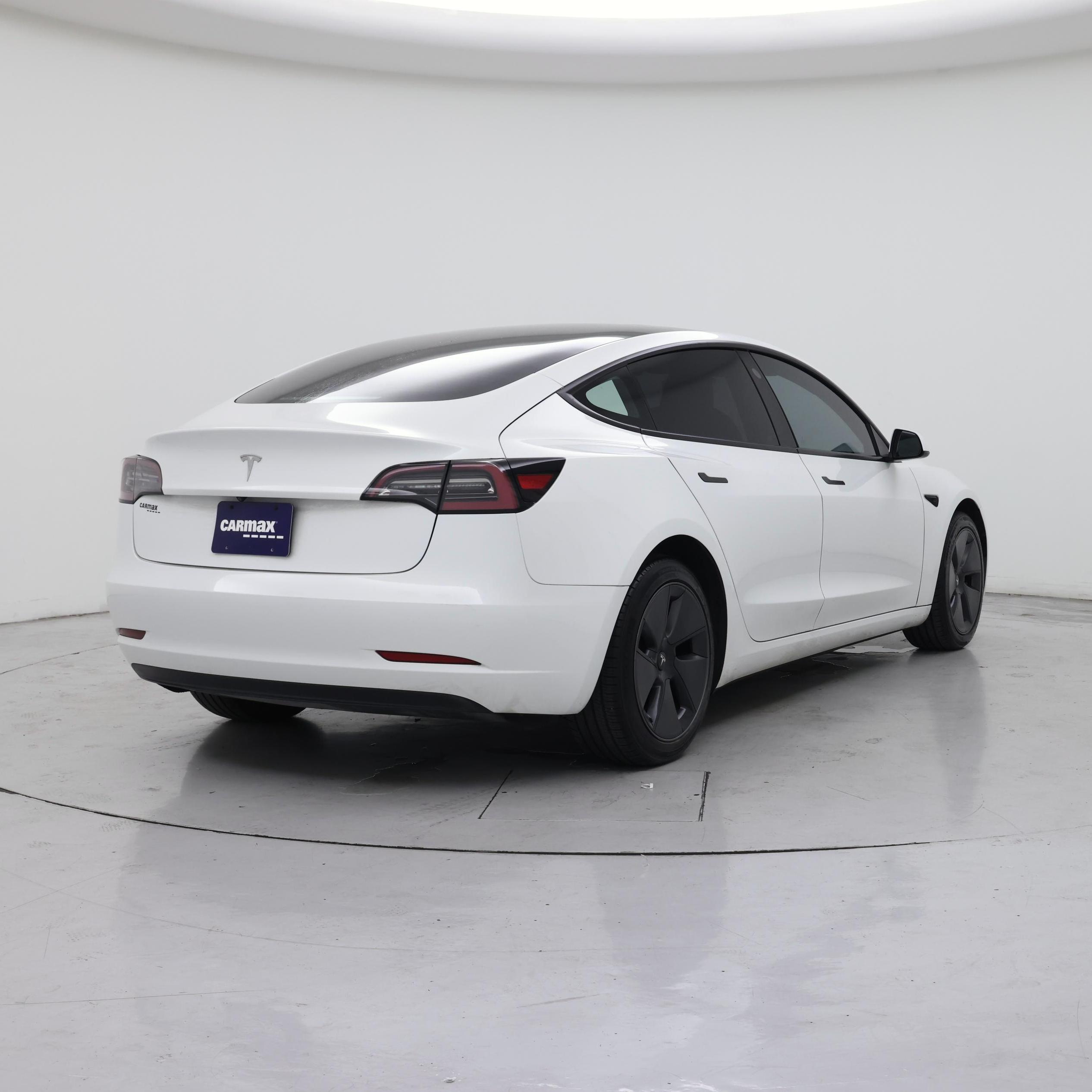 Thumbnail: 2023 Tesla Model 3 - 8