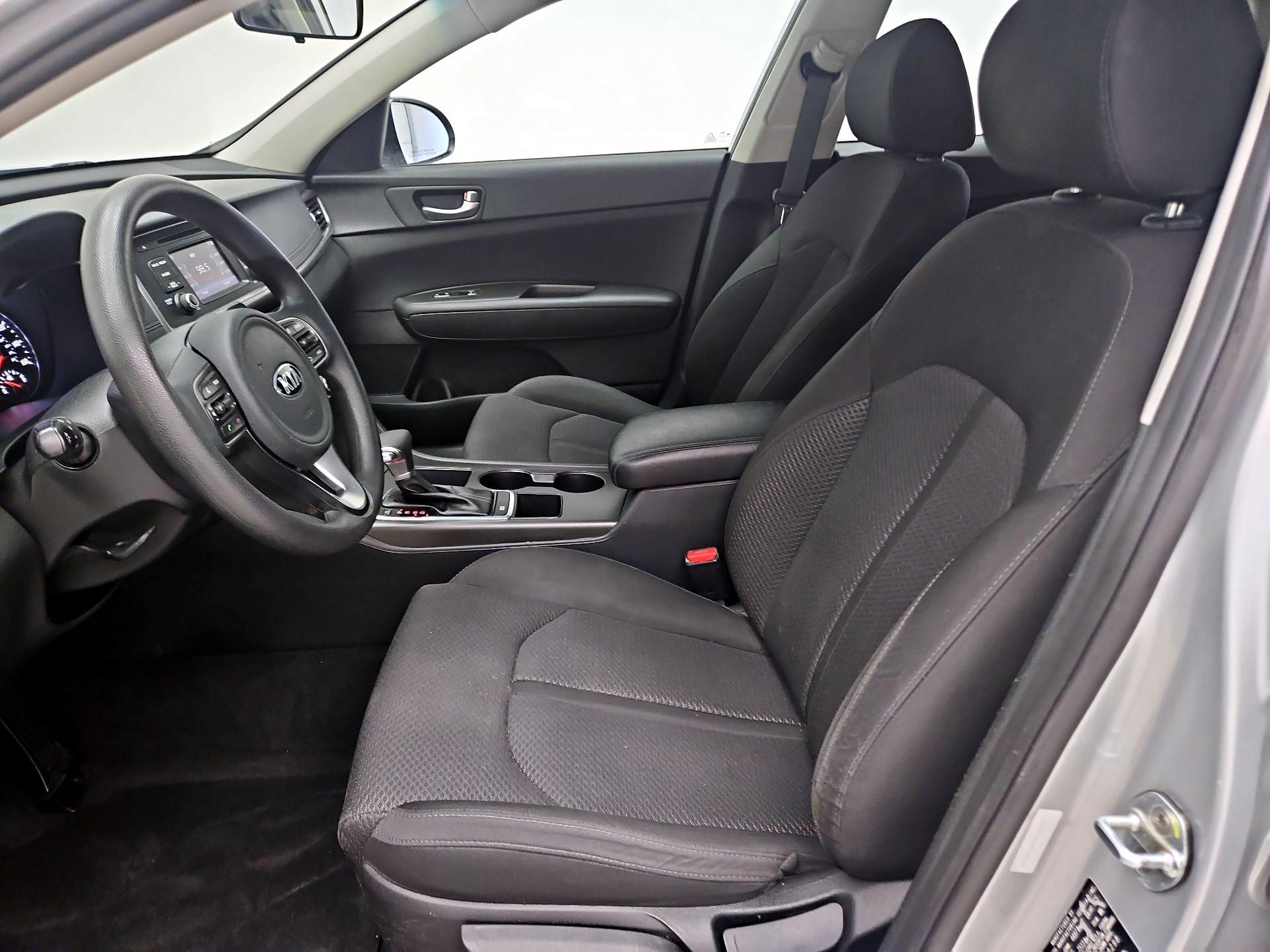 Thumbnail: 2017 Kia Optima - 11