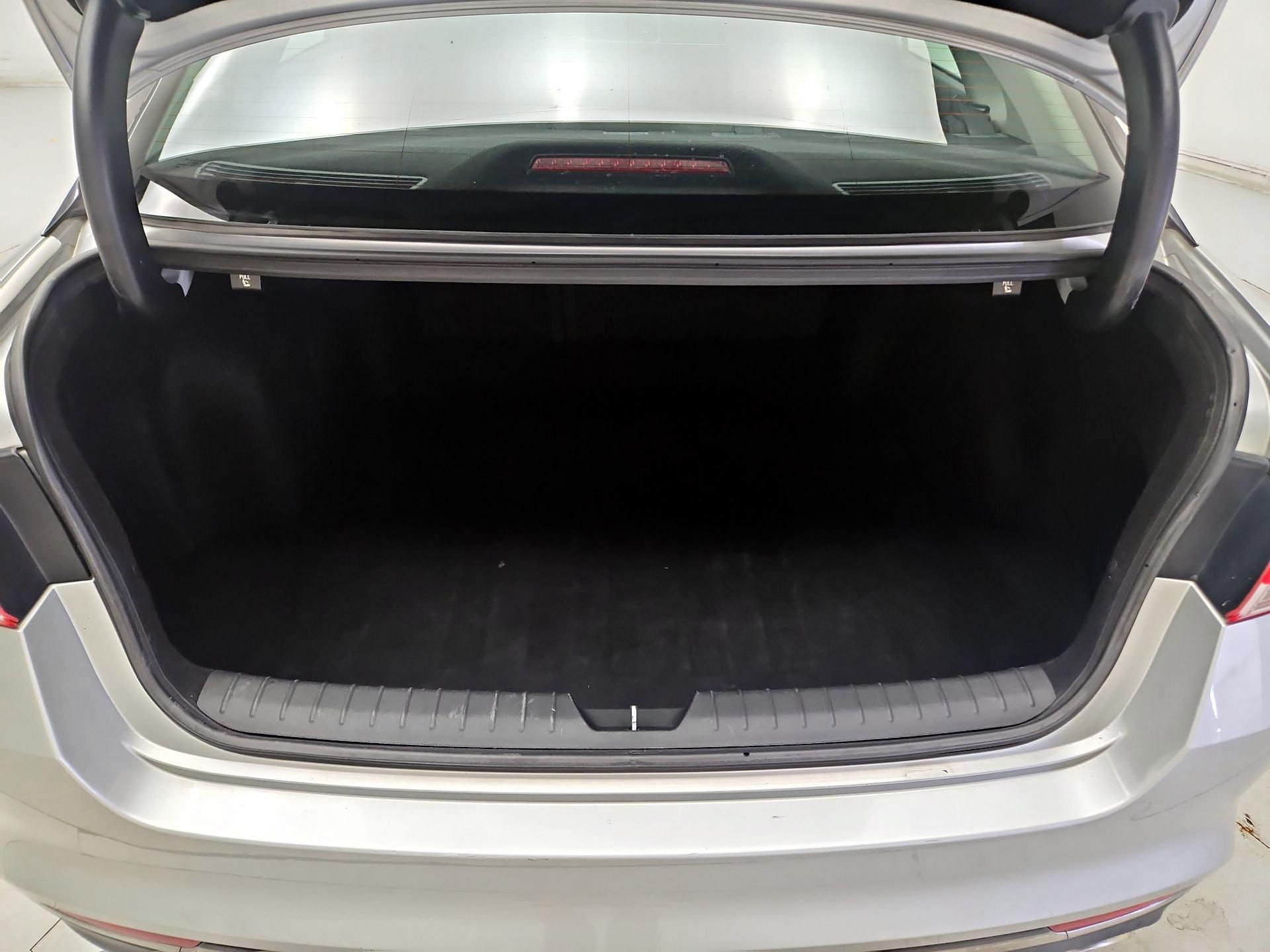 Thumbnail: 2017 Kia Optima - 19