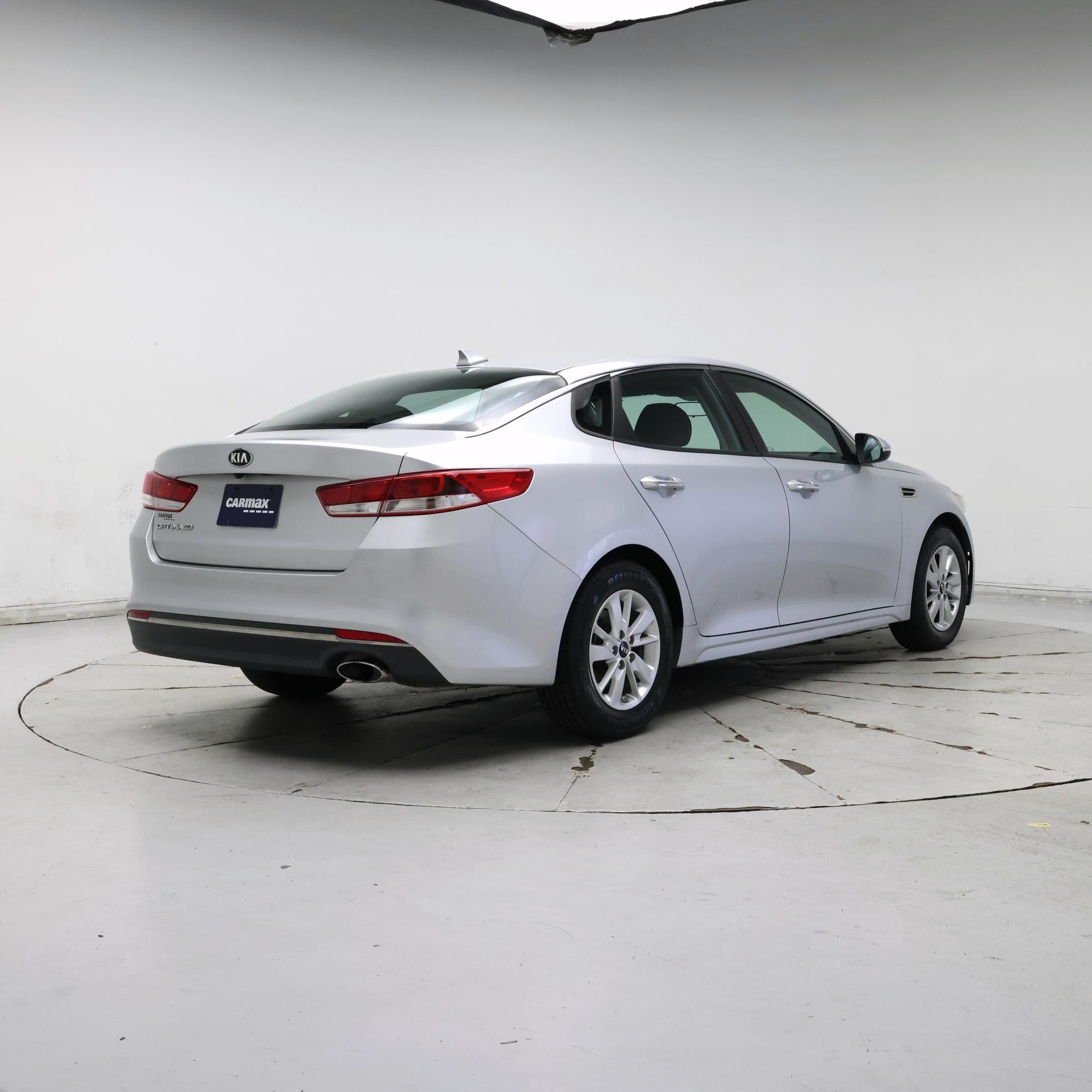 Thumbnail: 2017 Kia Optima - 8