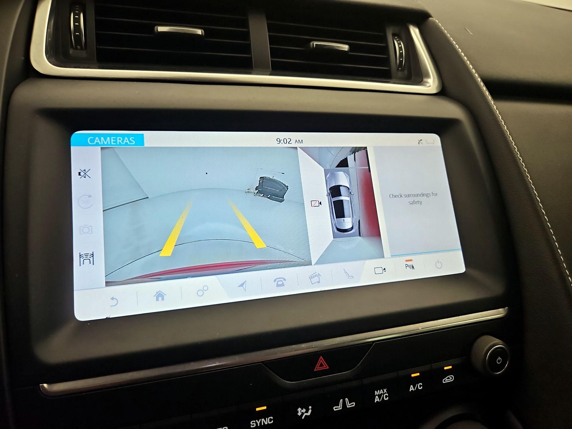 Thumbnail: 2020 Jaguar E-Pace - 14