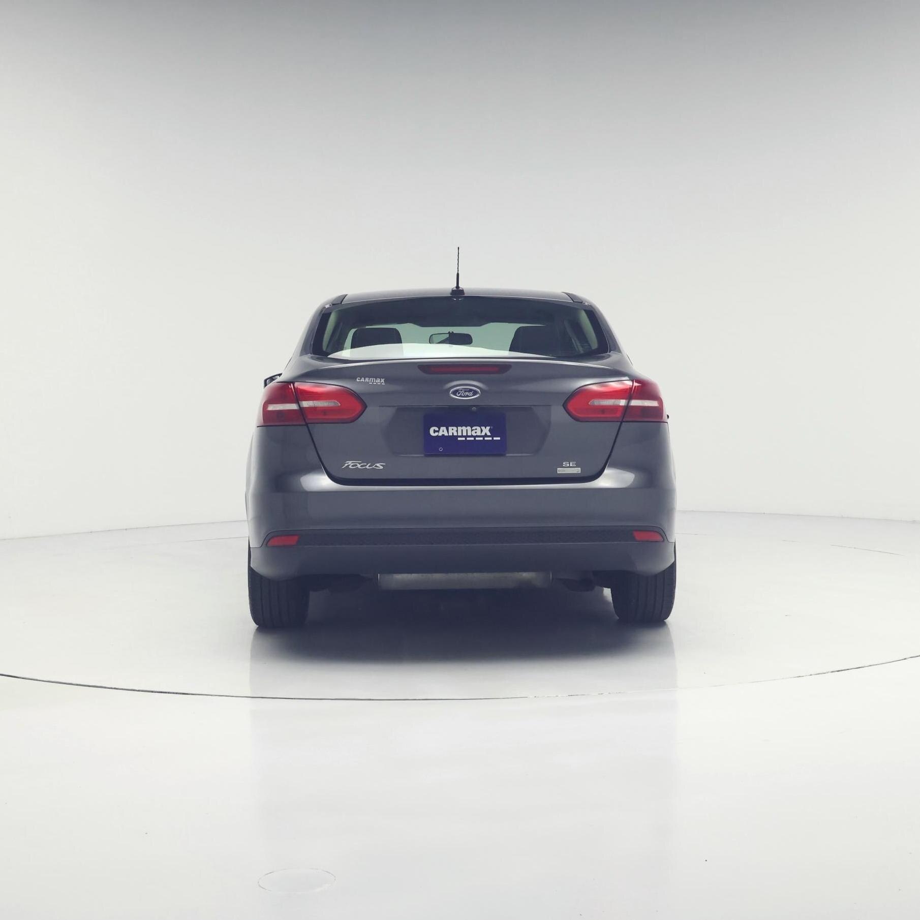 Thumbnail: 2017 Ford Focus - 6