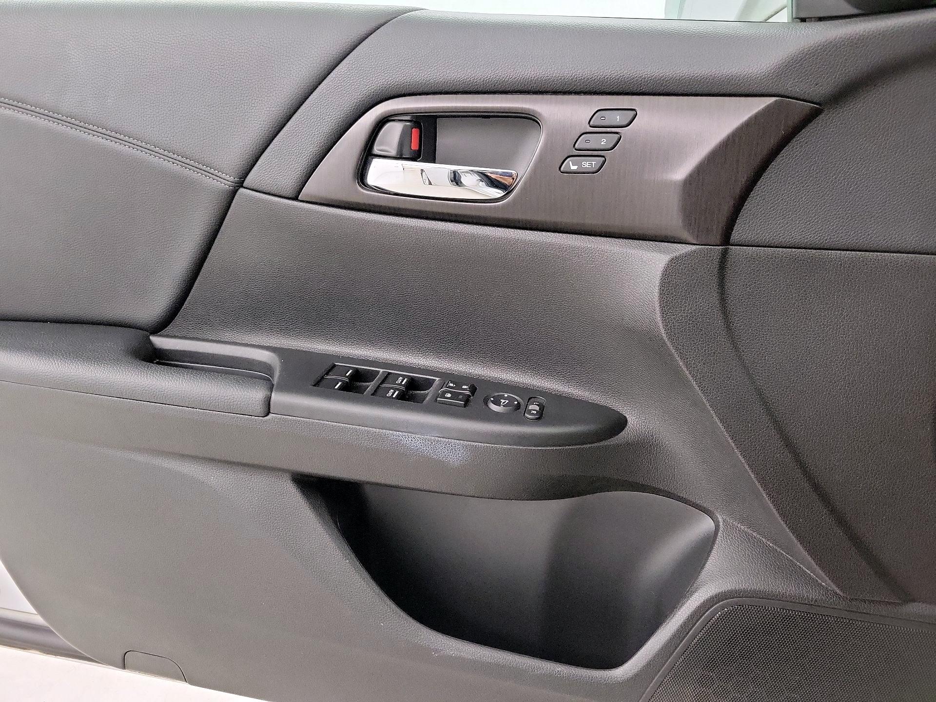Thumbnail: 2014 Honda Accord - 12