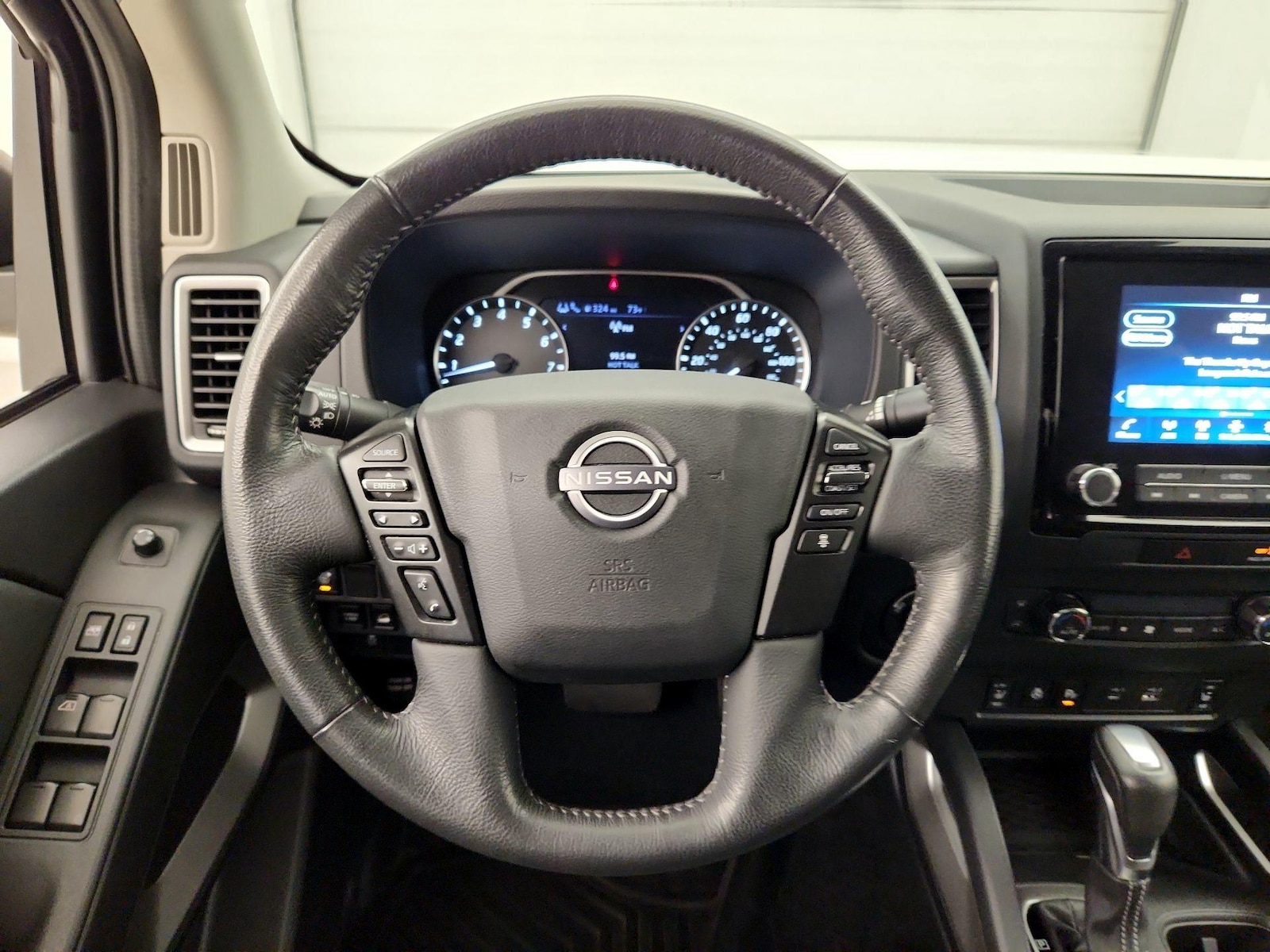 2022 Nissan Frontier SV - Photo 11