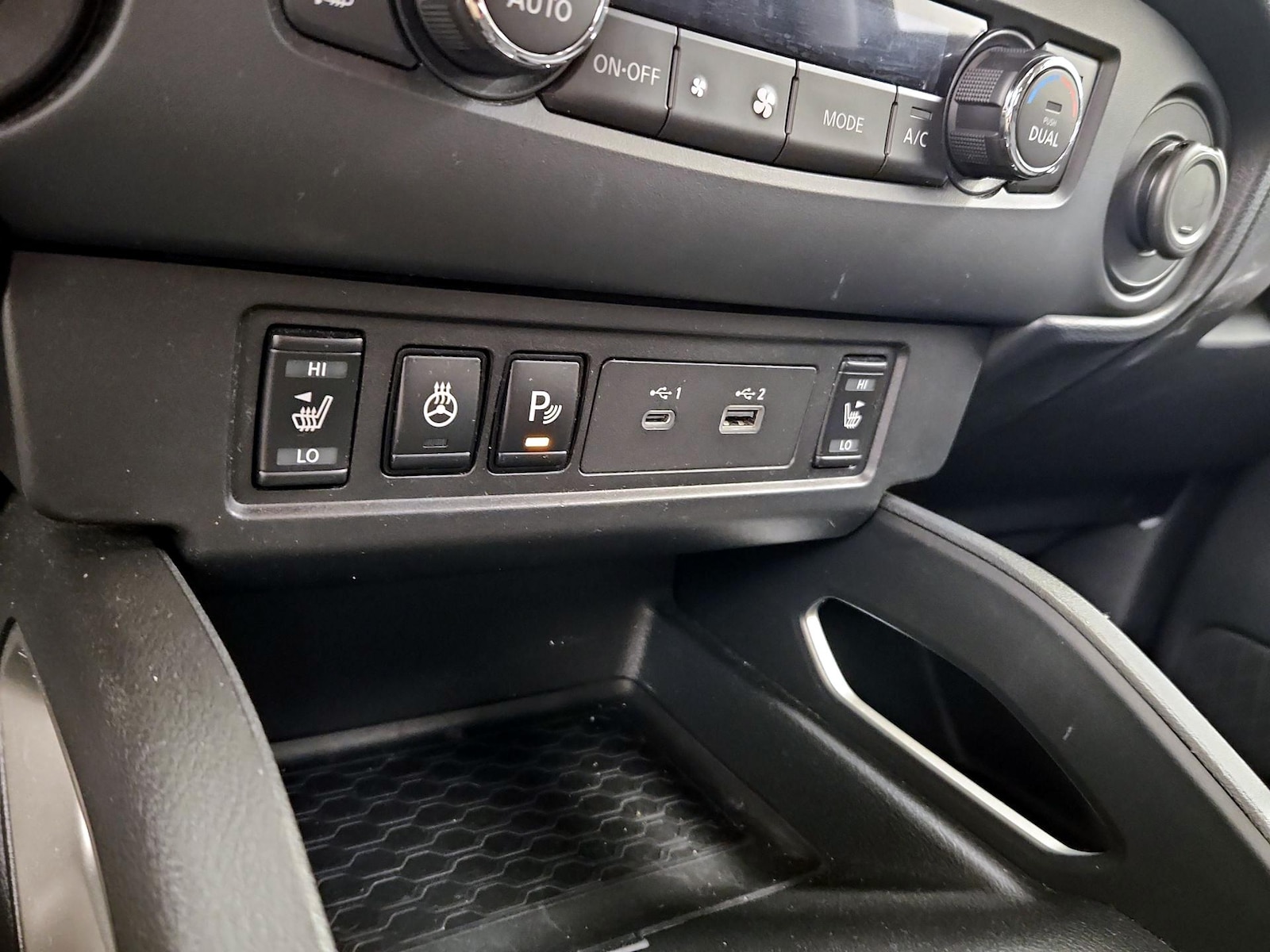 2022 Nissan Frontier SV - Photo 19