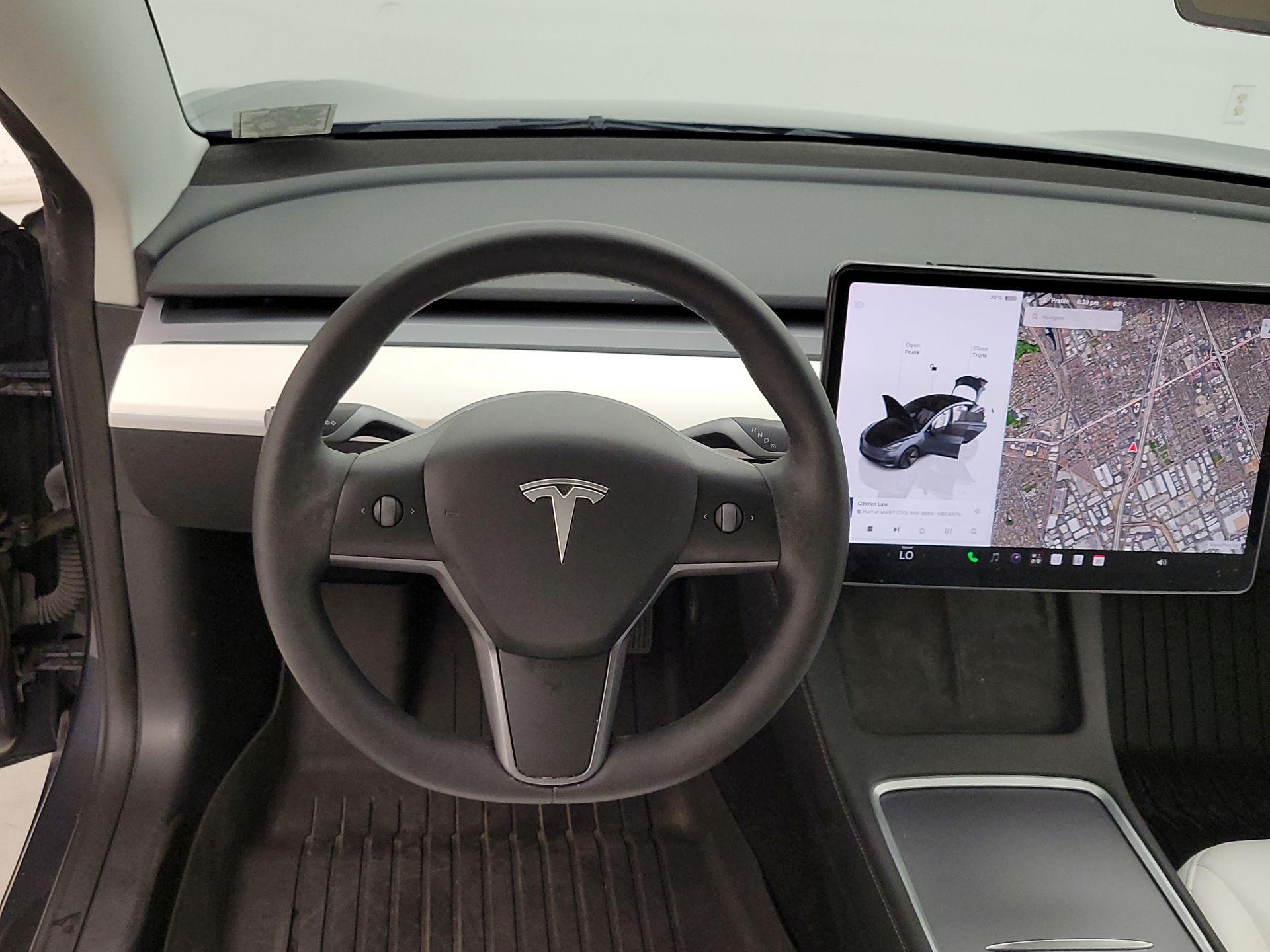 Thumbnail: 2023 Tesla Model 3 - 10