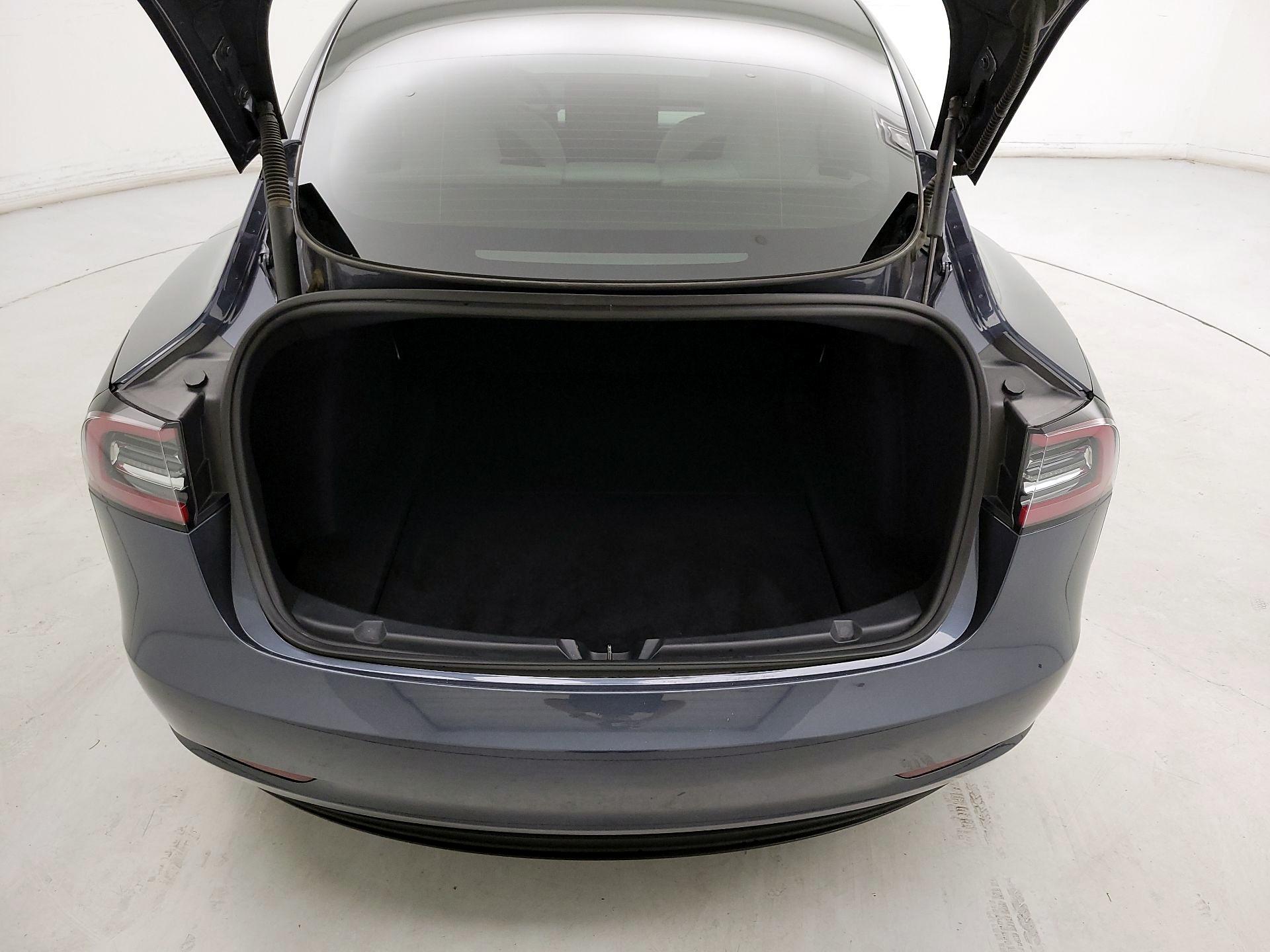 Thumbnail: 2023 Tesla Model 3 - 19