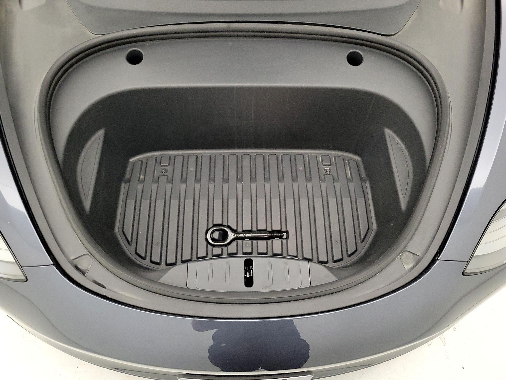 Thumbnail: 2023 Tesla Model 3 - 20
