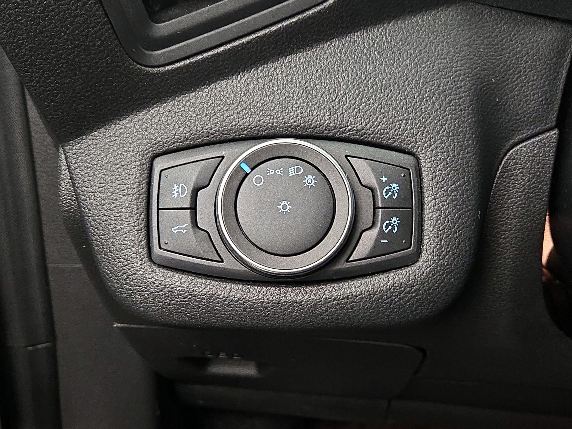Thumbnail: 2017 Ford Escape - 13