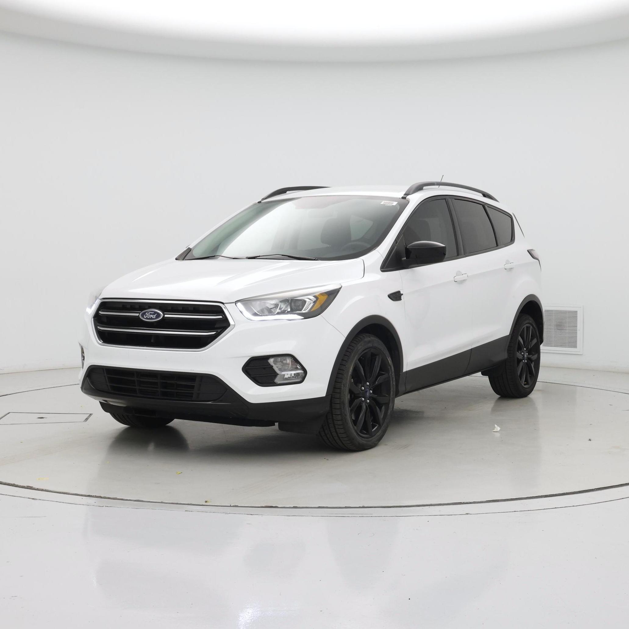 Thumbnail: 2017 Ford Escape - 4