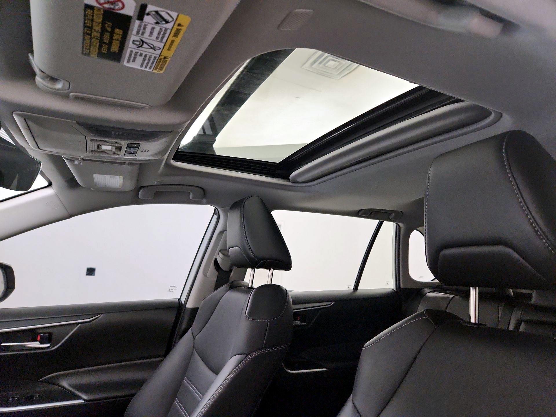 Thumbnail: 2023 Toyota RAV4 - 19