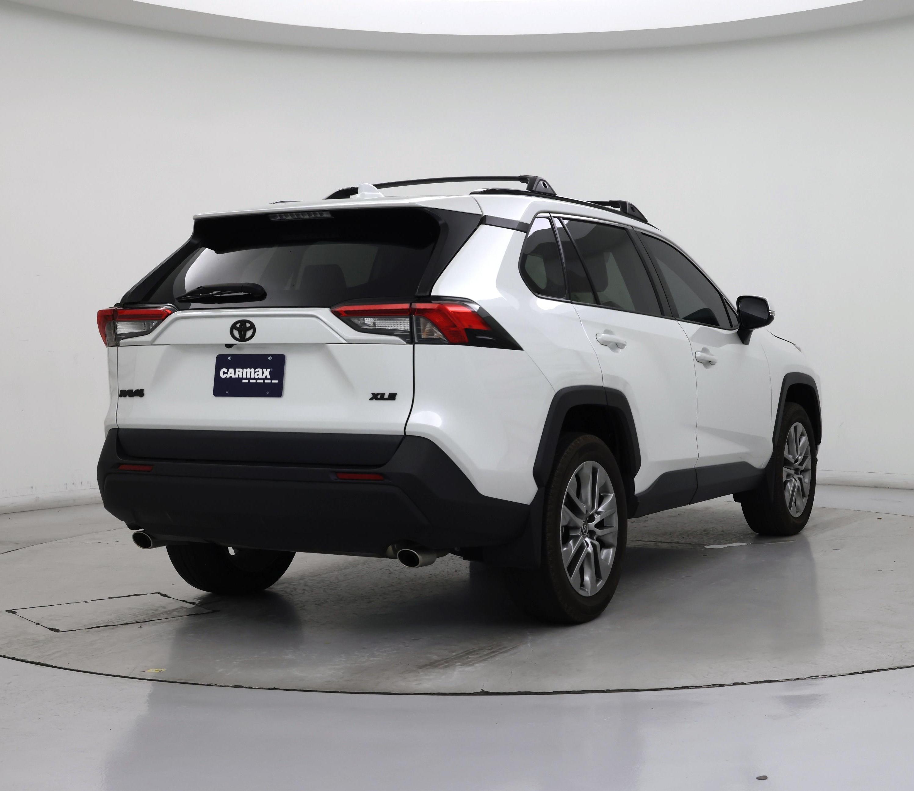 Thumbnail: 2023 Toyota RAV4 - 8