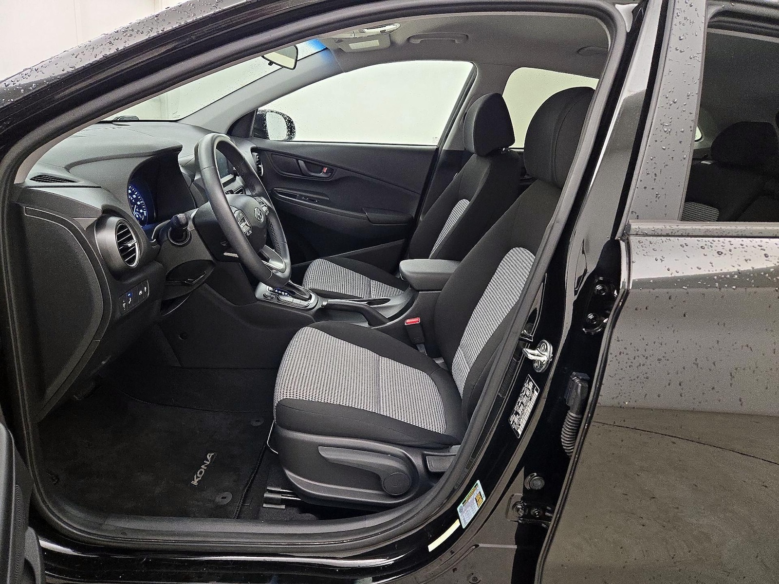 2021 Hyundai Kona SEL - Photo 12