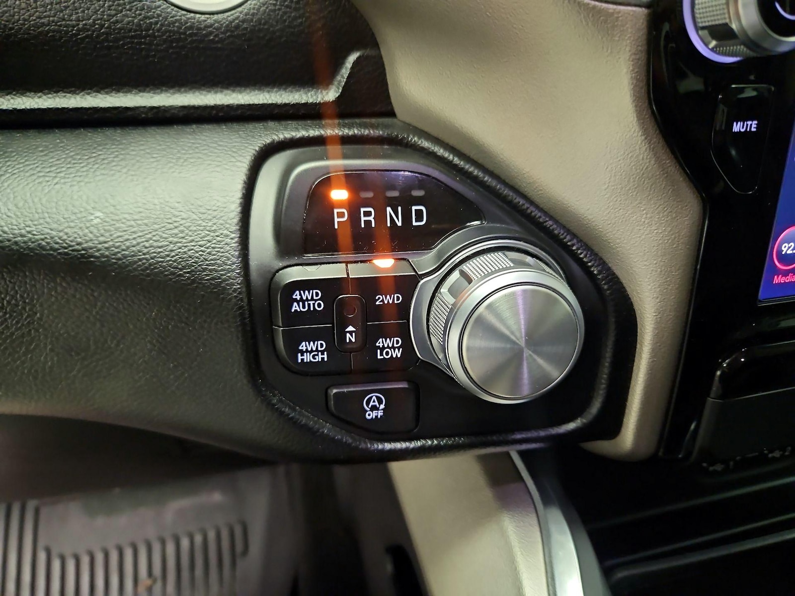 2020 RAM Ram 1500 Pickup Laramie - Photo 19
