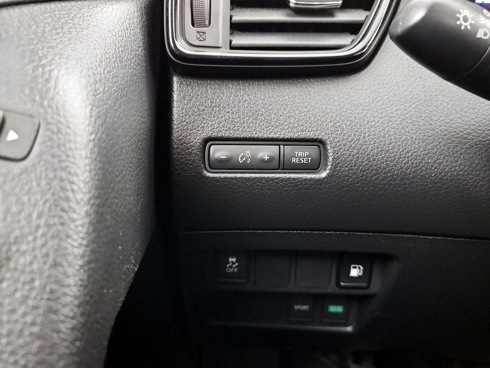 2018 Nissan Rogue S - Photo 14